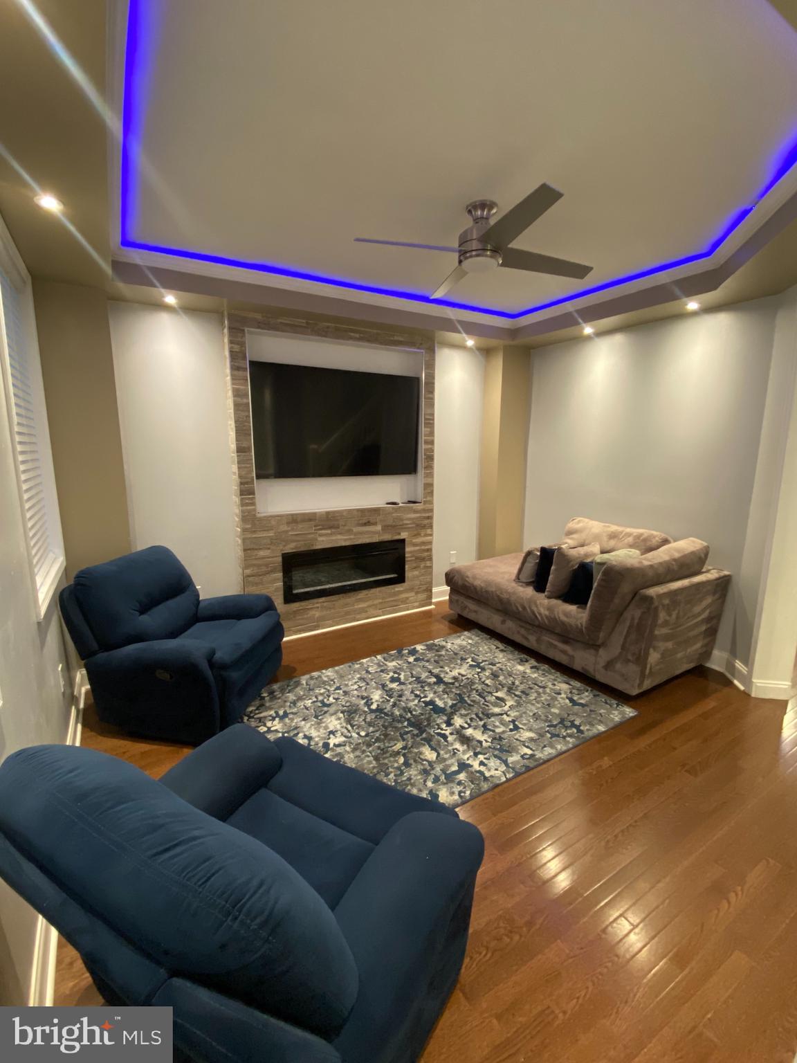 ROSEMONT - Residential