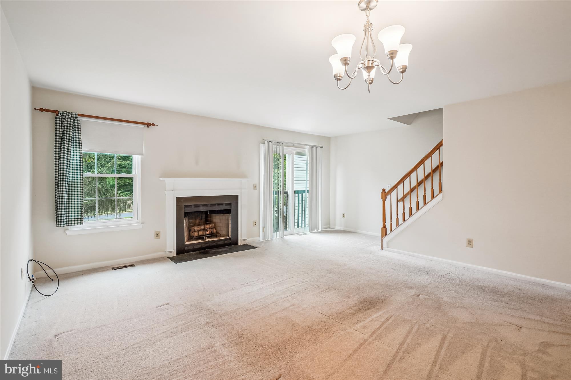 CARDINAL KNOLLS - Residential Lease