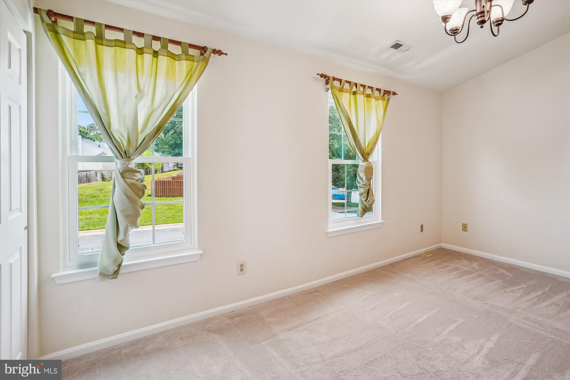 CARDINAL KNOLLS - Residential Lease