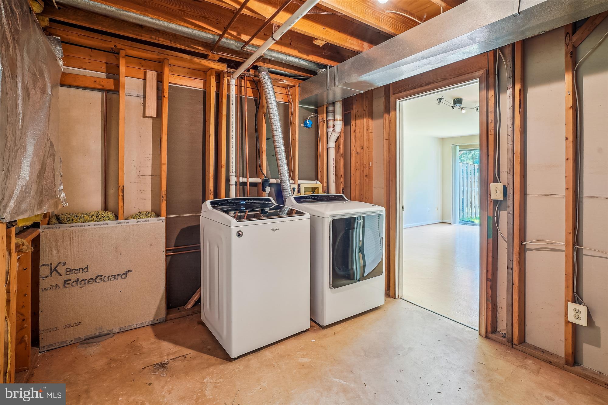 CARDINAL KNOLLS - Residential Lease