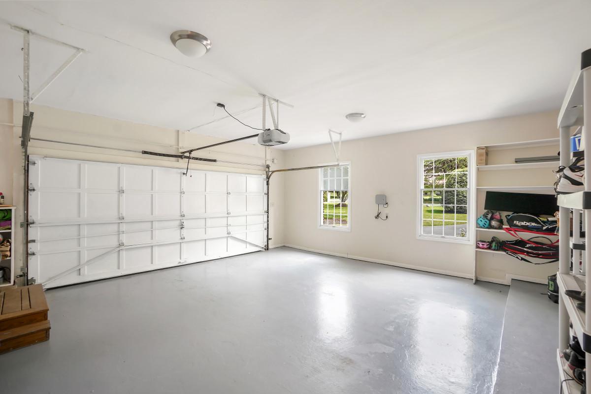 BRADLEY FARMS - Residential