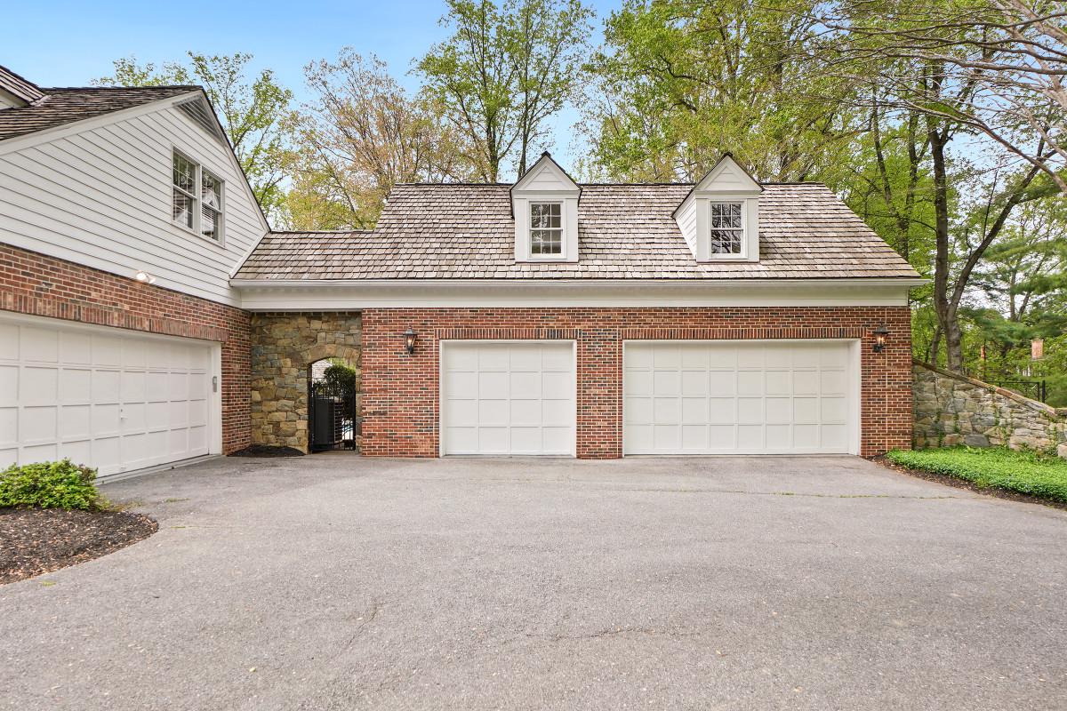 BRADLEY FARMS - Residential