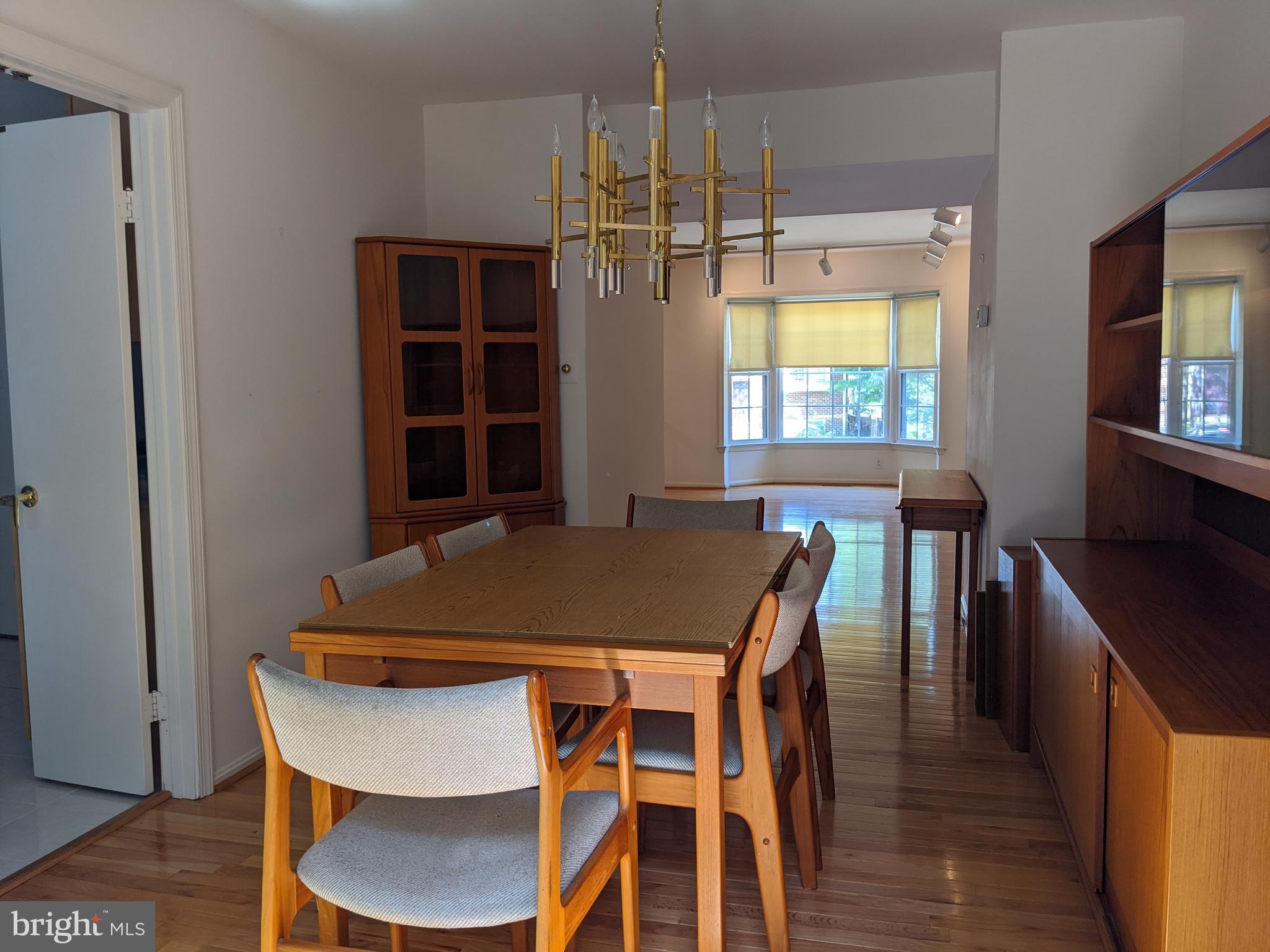 KINGS PARK WEST - Residential Lease