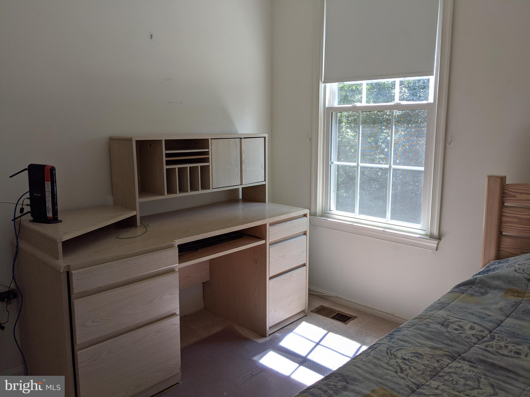 KINGS PARK WEST - Residential Lease