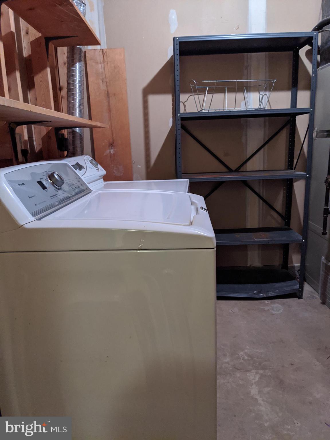 KINGS PARK WEST - Residential Lease