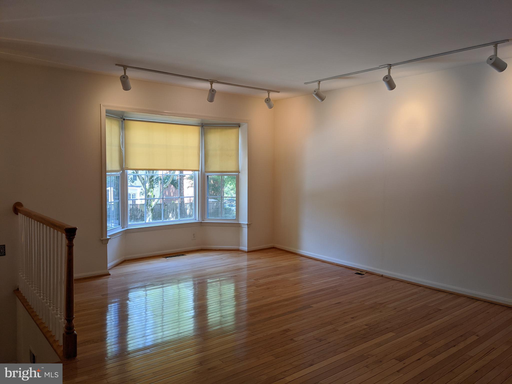 KINGS PARK WEST - Residential Lease