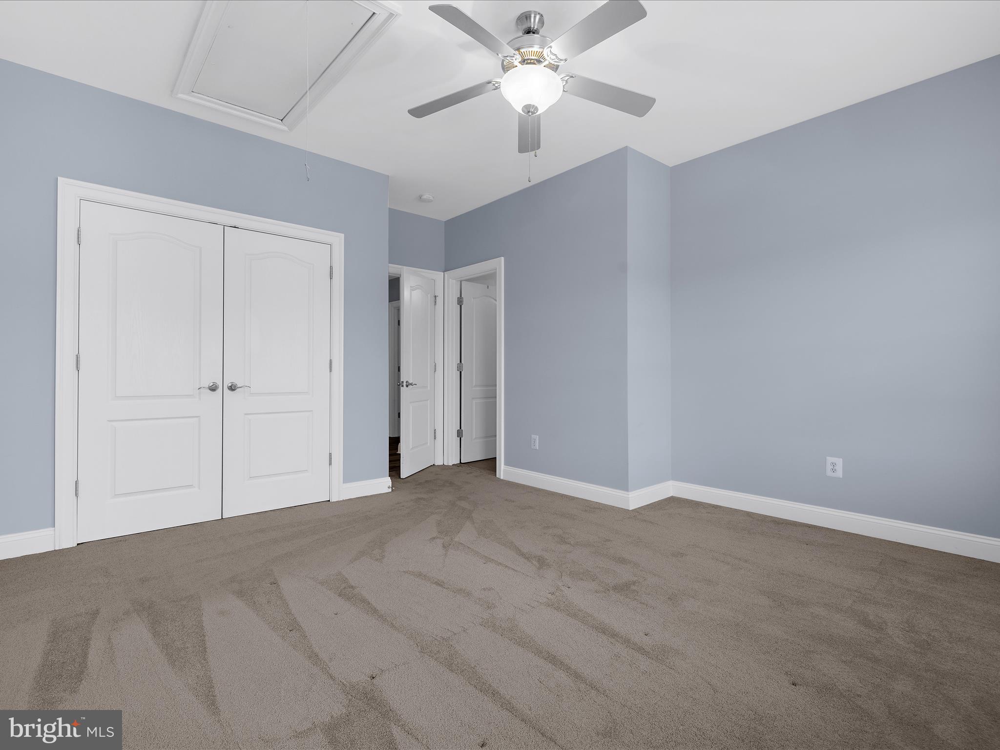 COMPASS POINTE - Residential