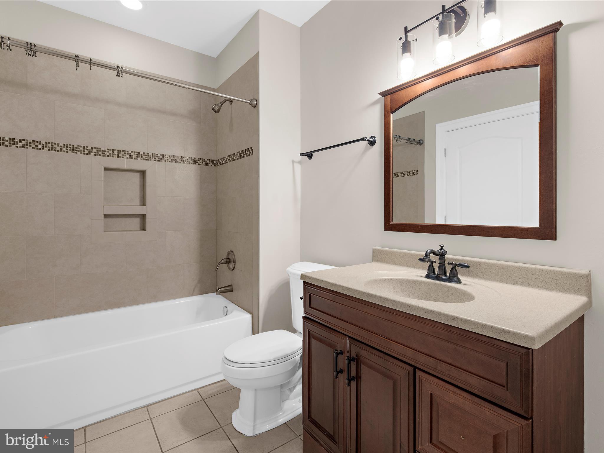 COMPASS POINTE - Residential