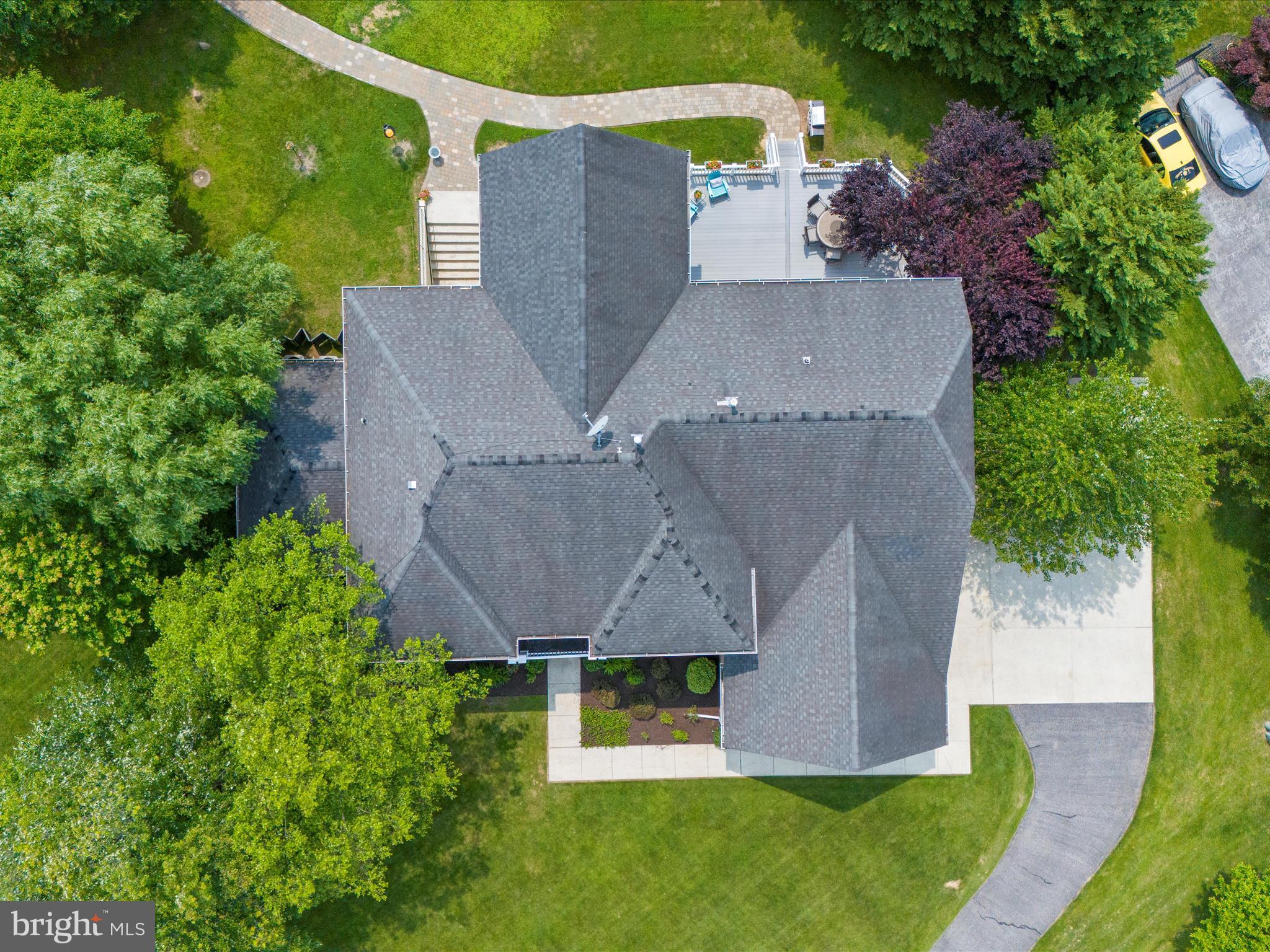 COMPASS POINTE - Residential