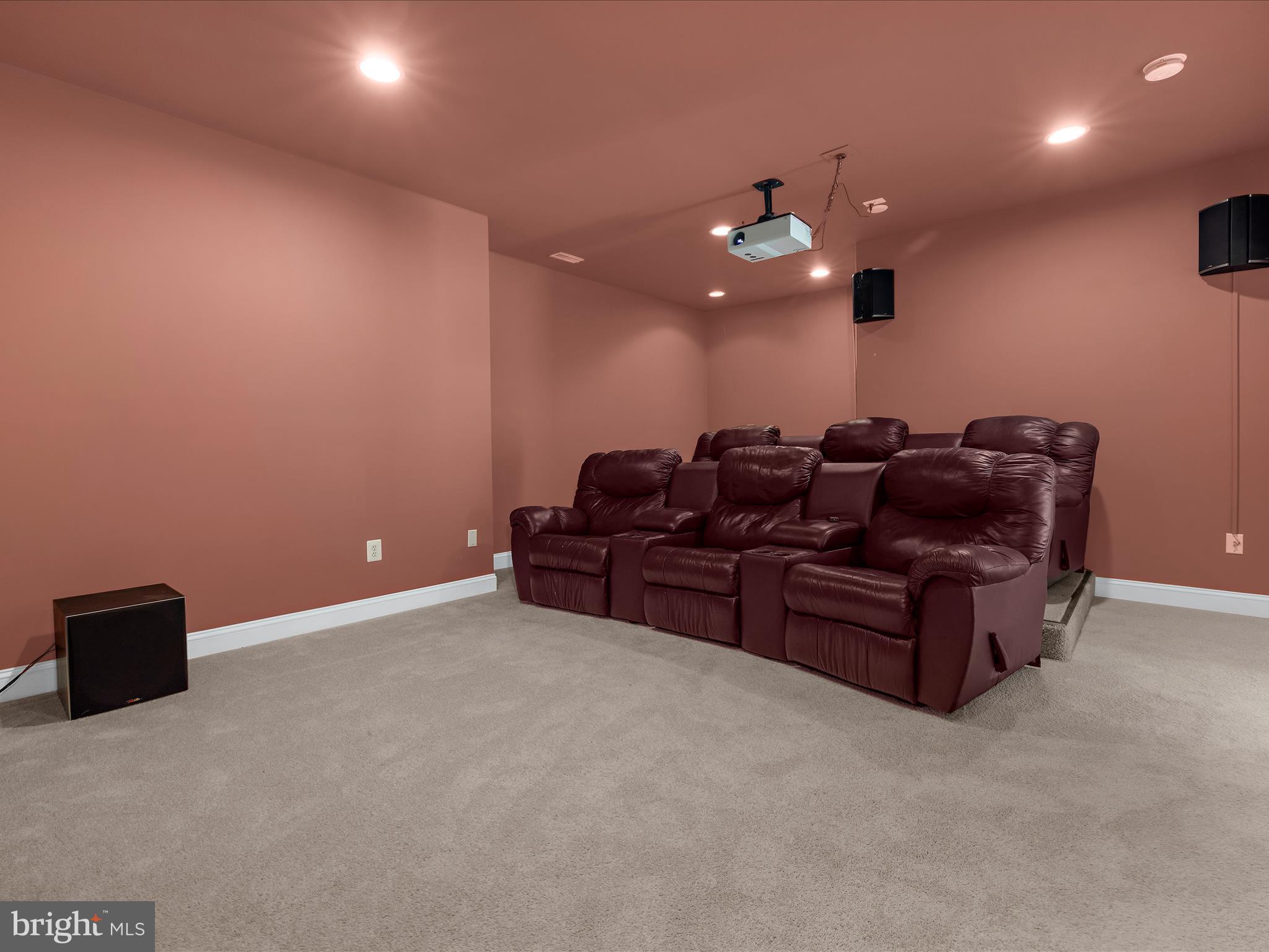 COMPASS POINTE - Residential