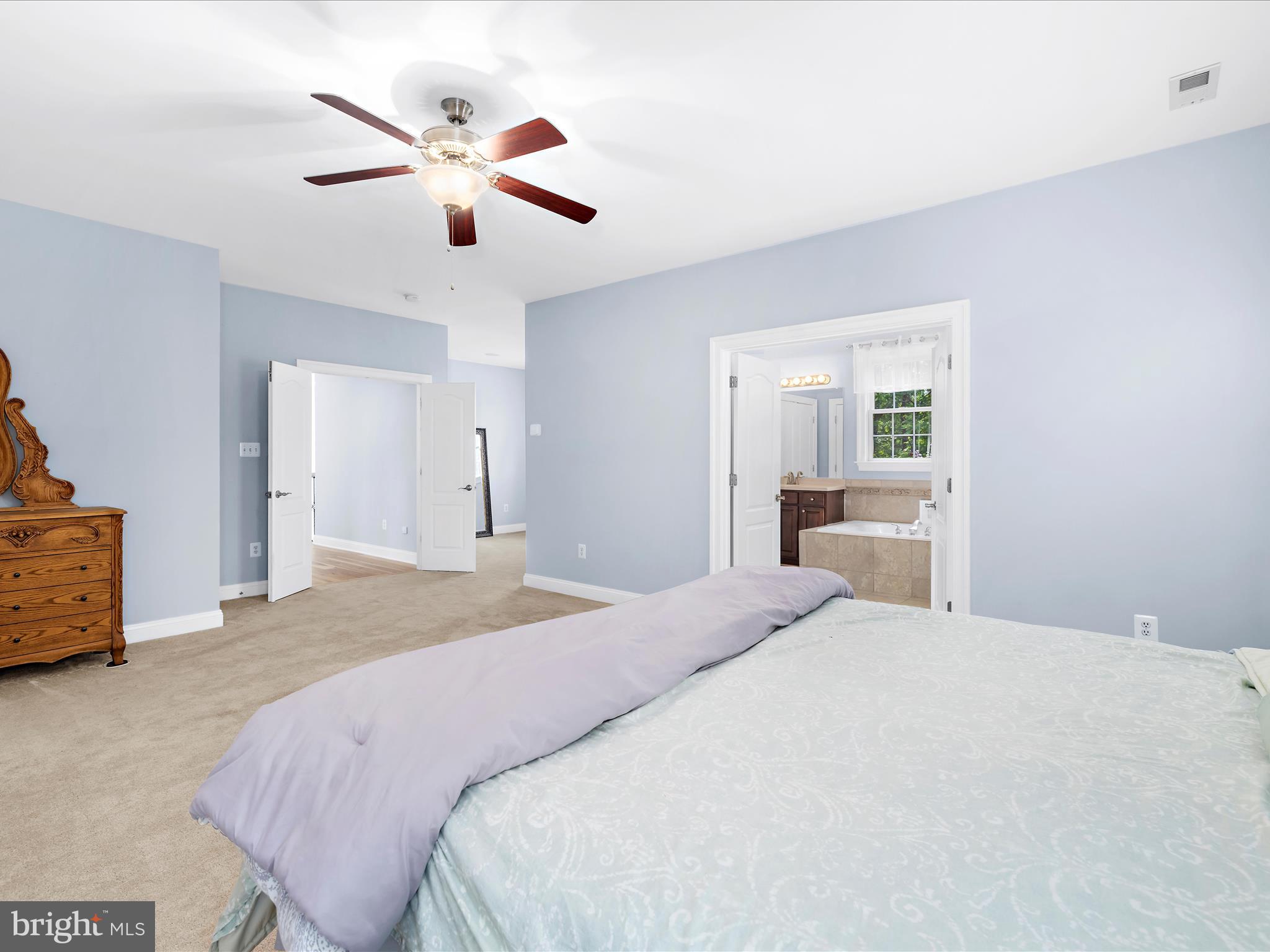 COMPASS POINTE - Residential