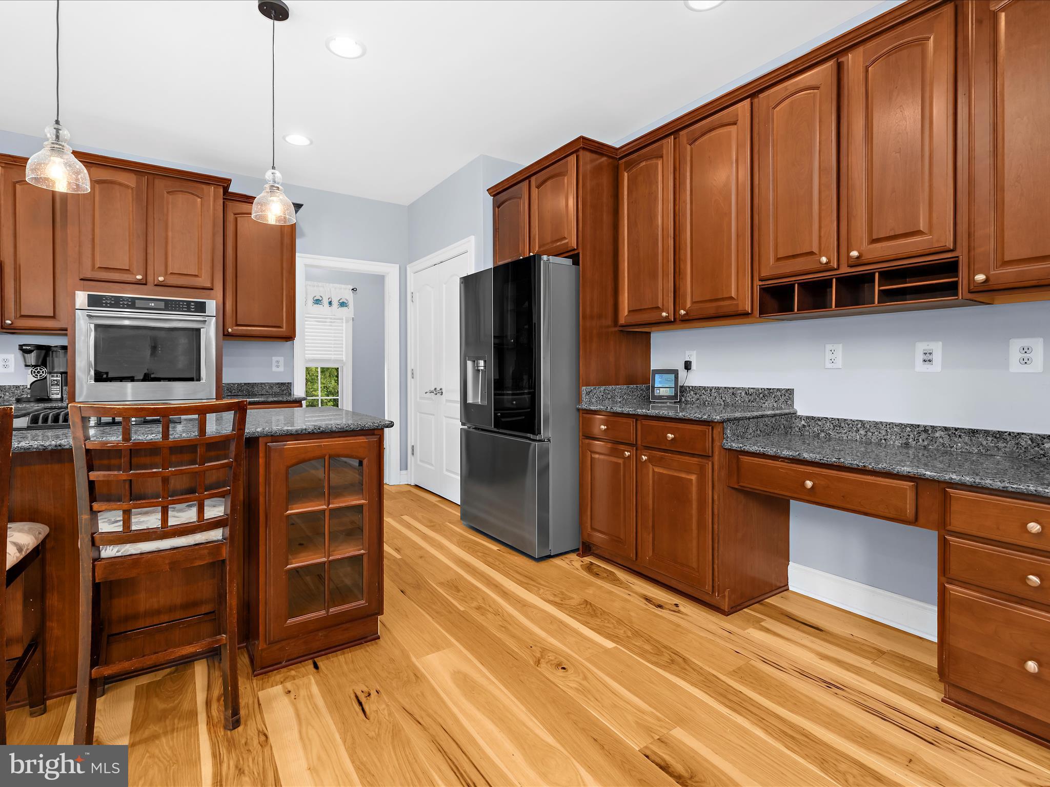 COMPASS POINTE - Residential