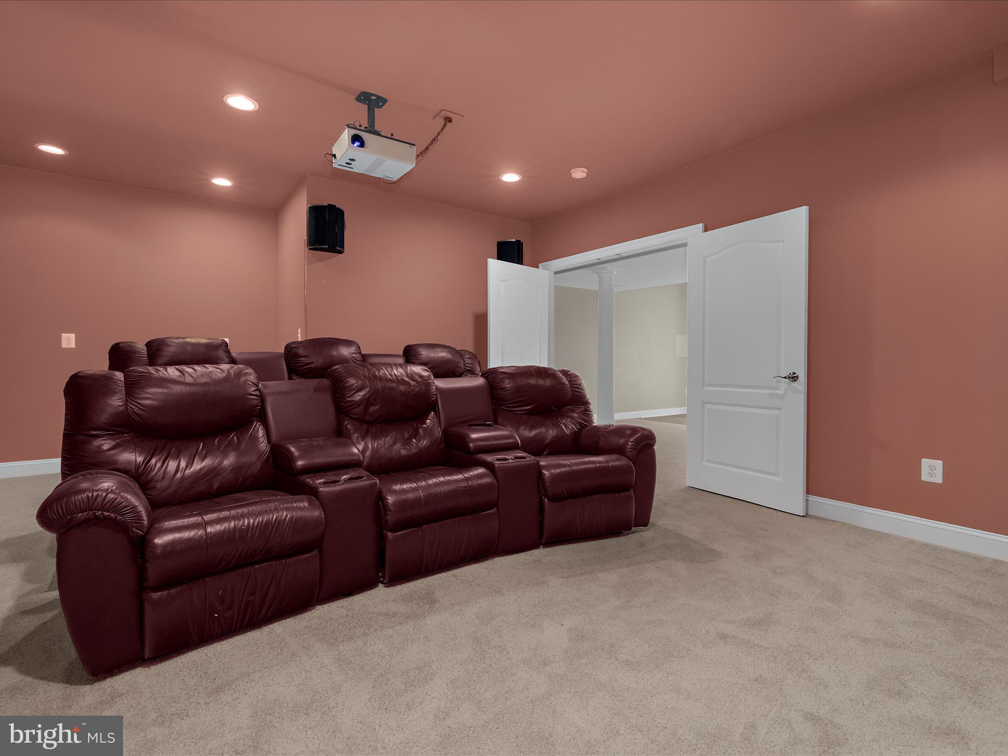 COMPASS POINTE - Residential