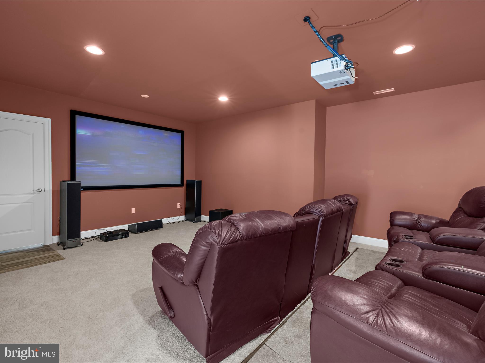 COMPASS POINTE - Residential