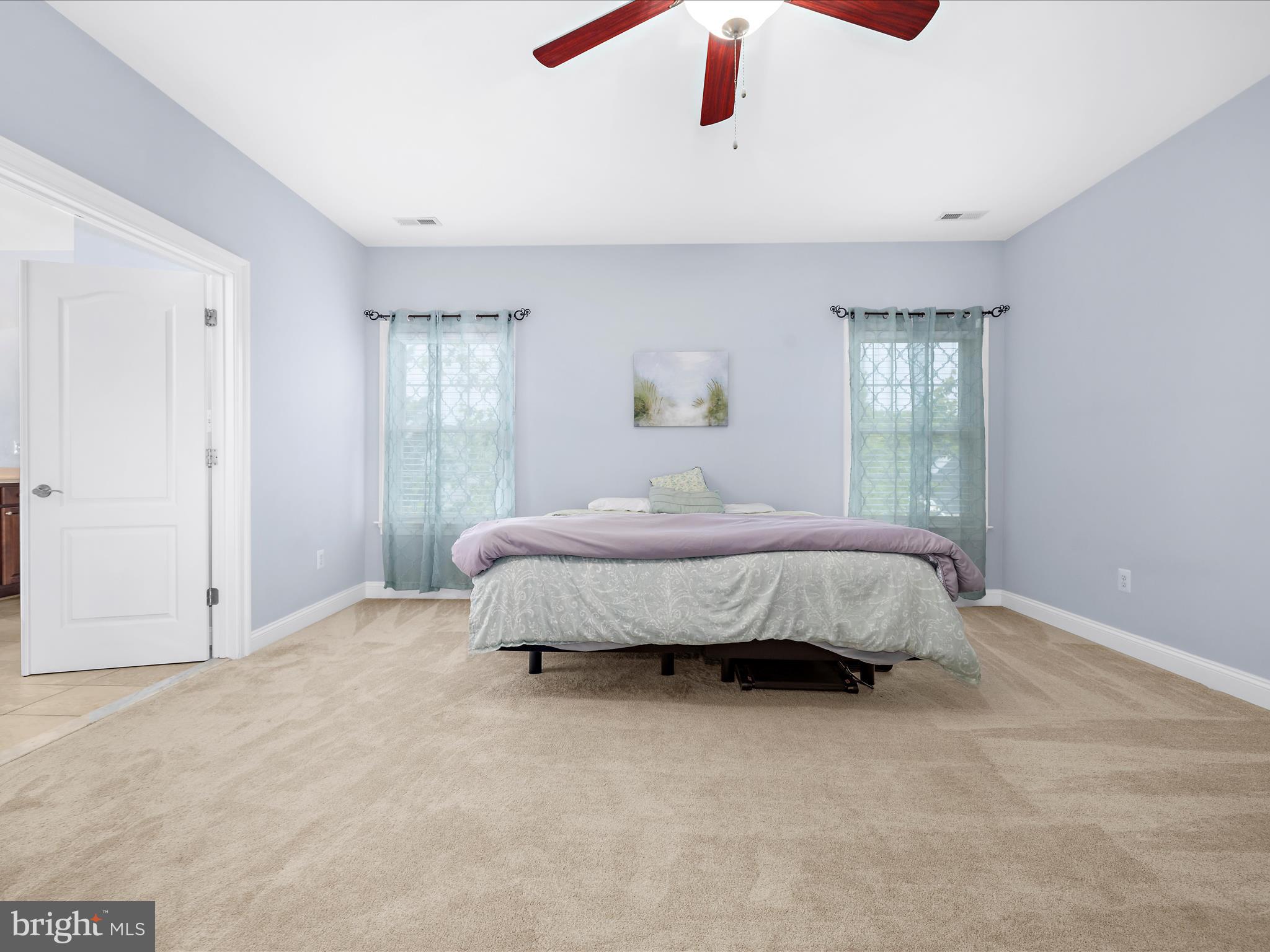 COMPASS POINTE - Residential