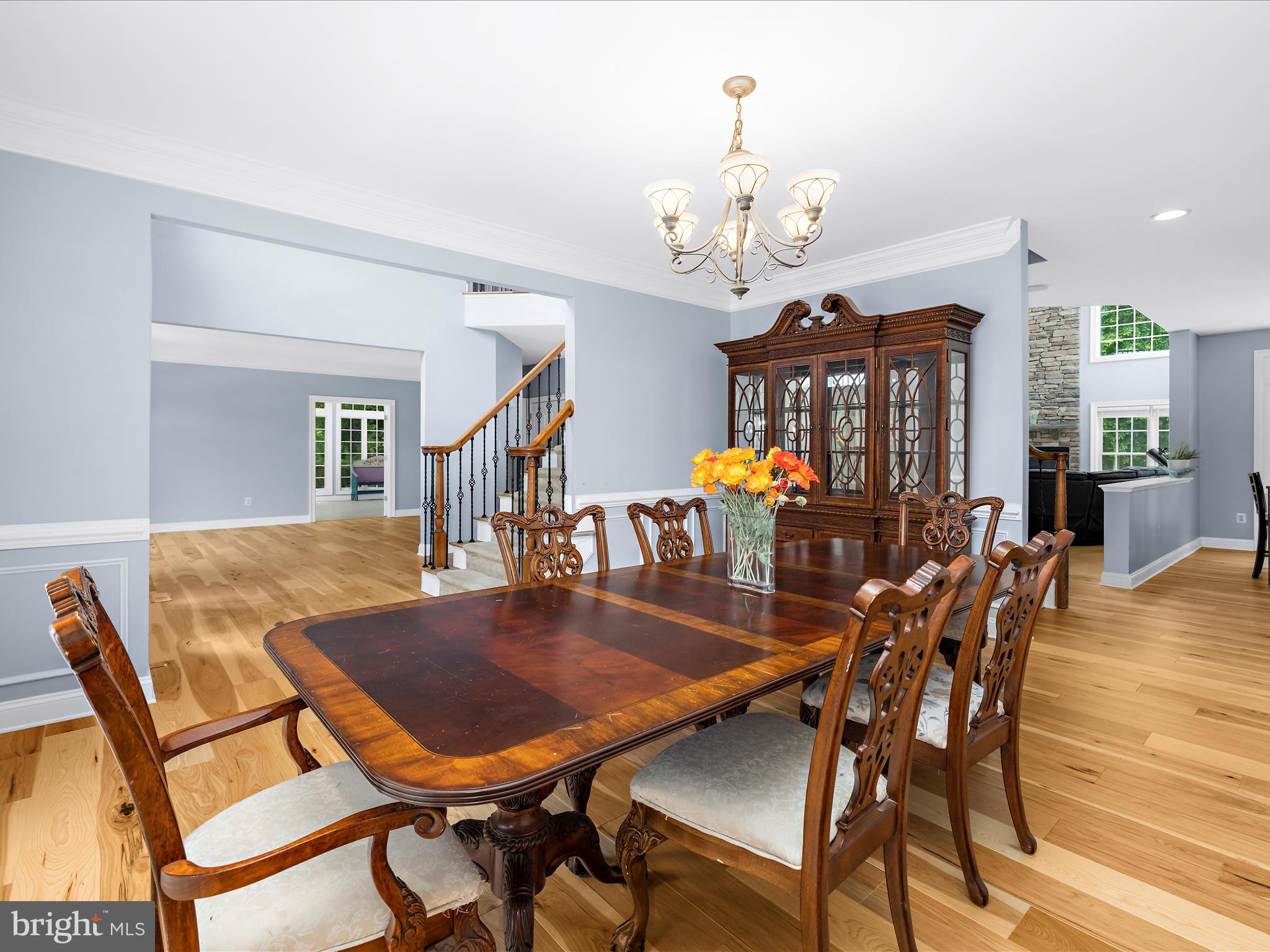 1523 DEVERE DRIVE