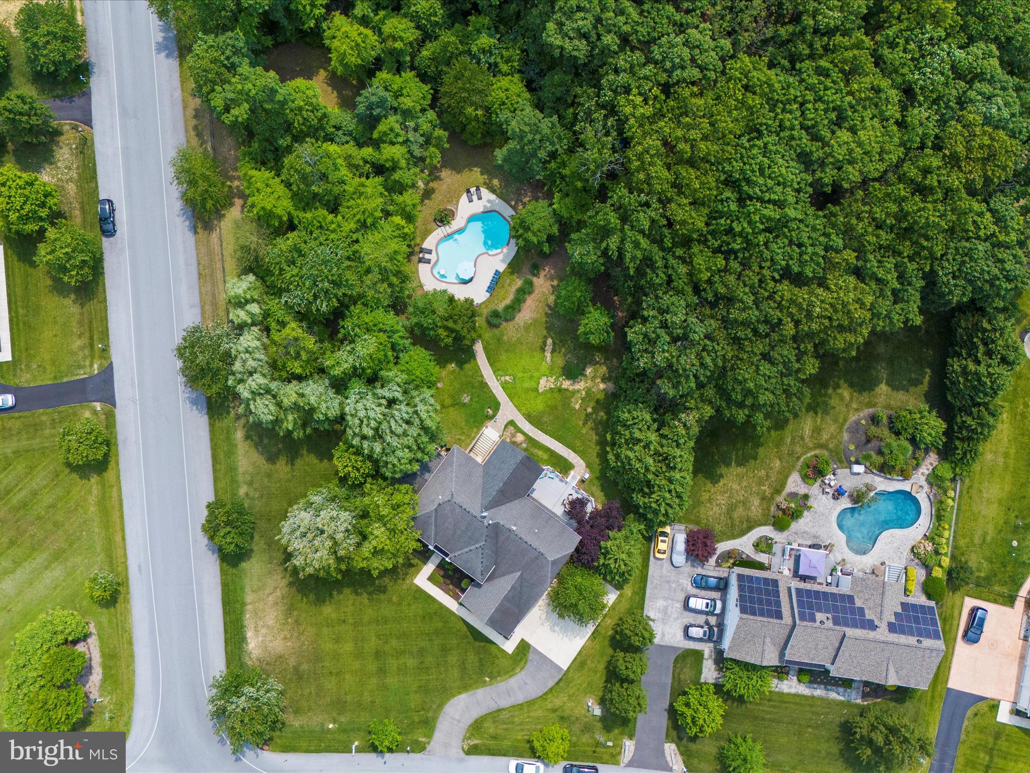 COMPASS POINTE - Residential