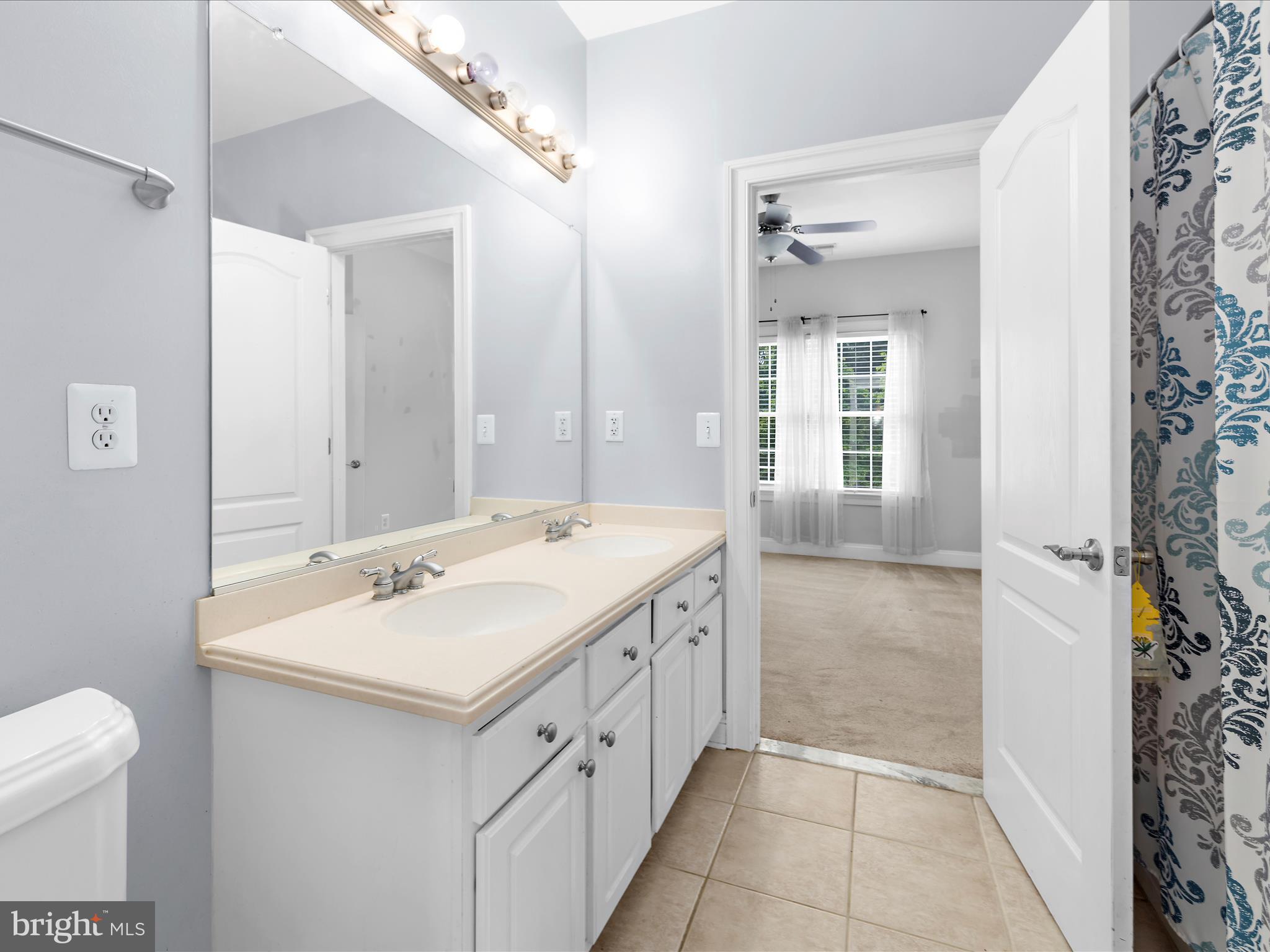 COMPASS POINTE - Residential