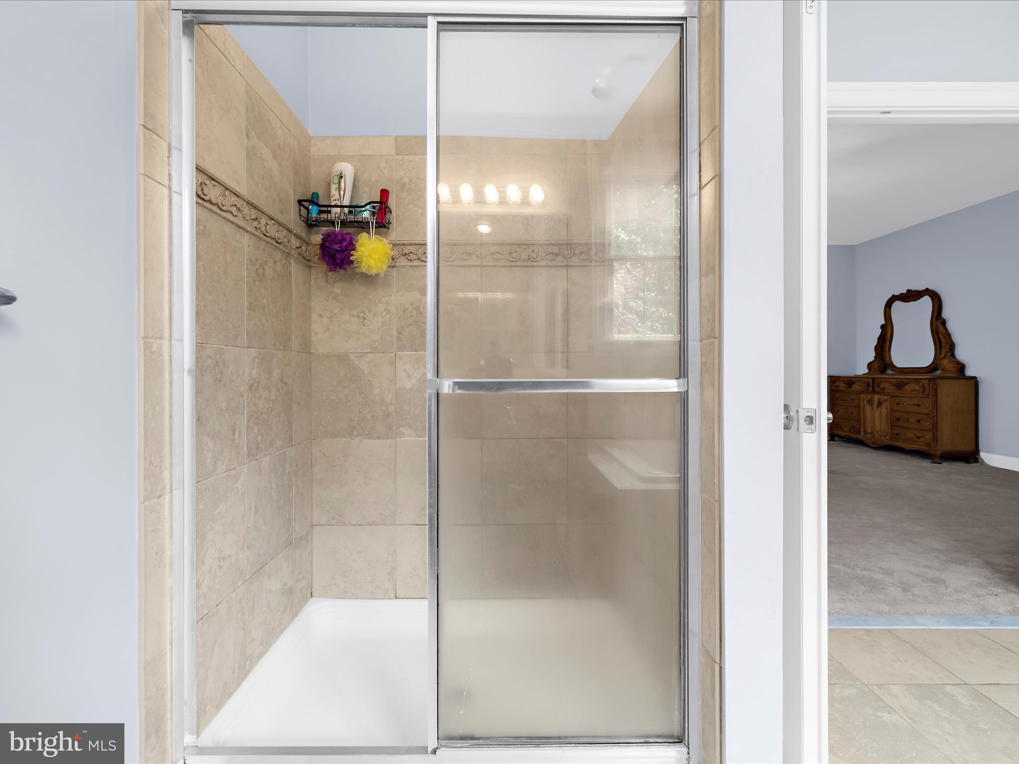 COMPASS POINTE - Residential