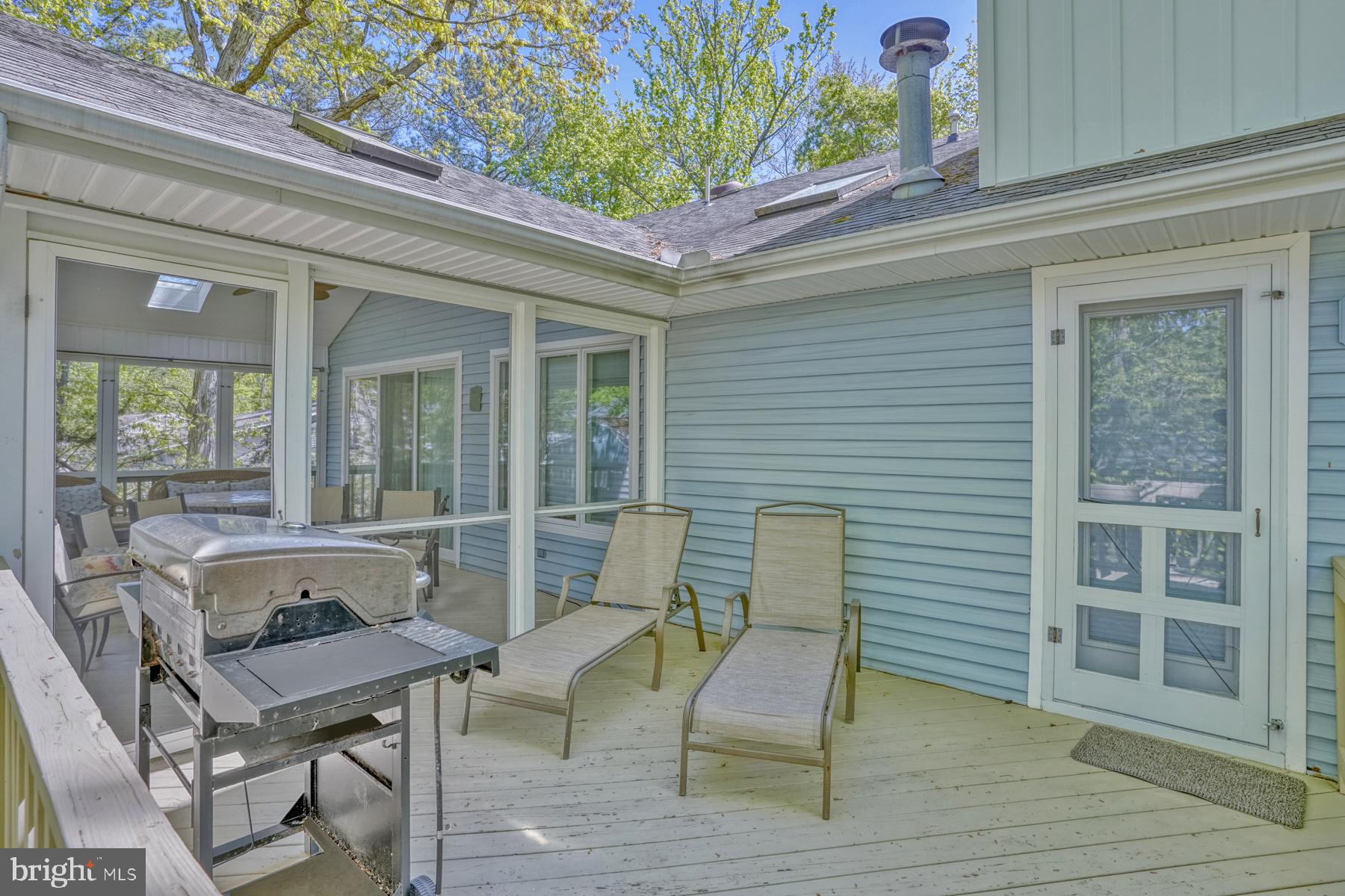 526 DORAL DRIVE