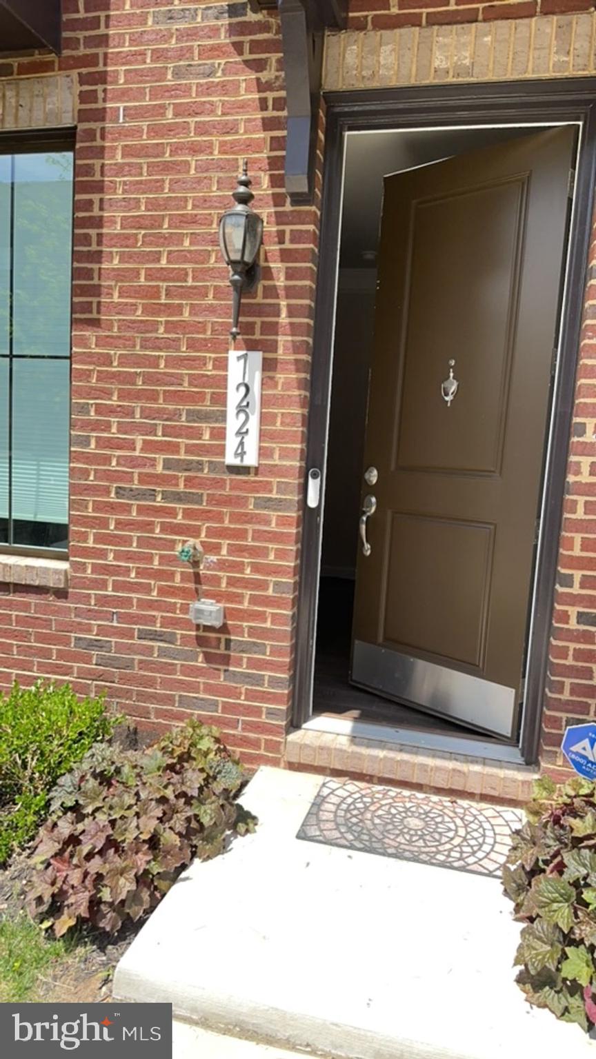 7224 MOUNTAINEER DRIVE