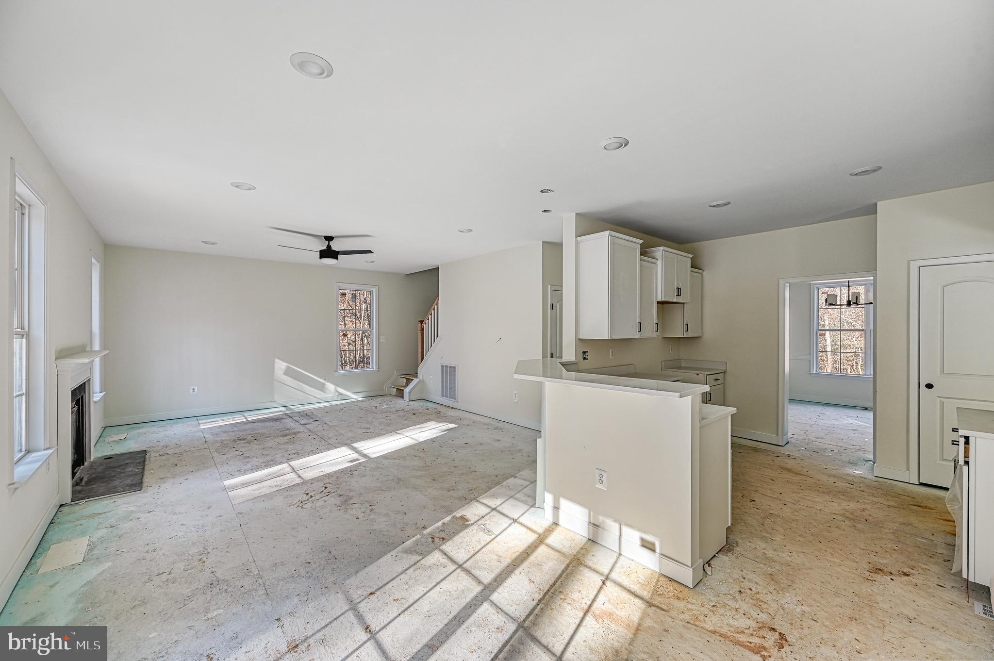 HICKORY LANDING - Residential