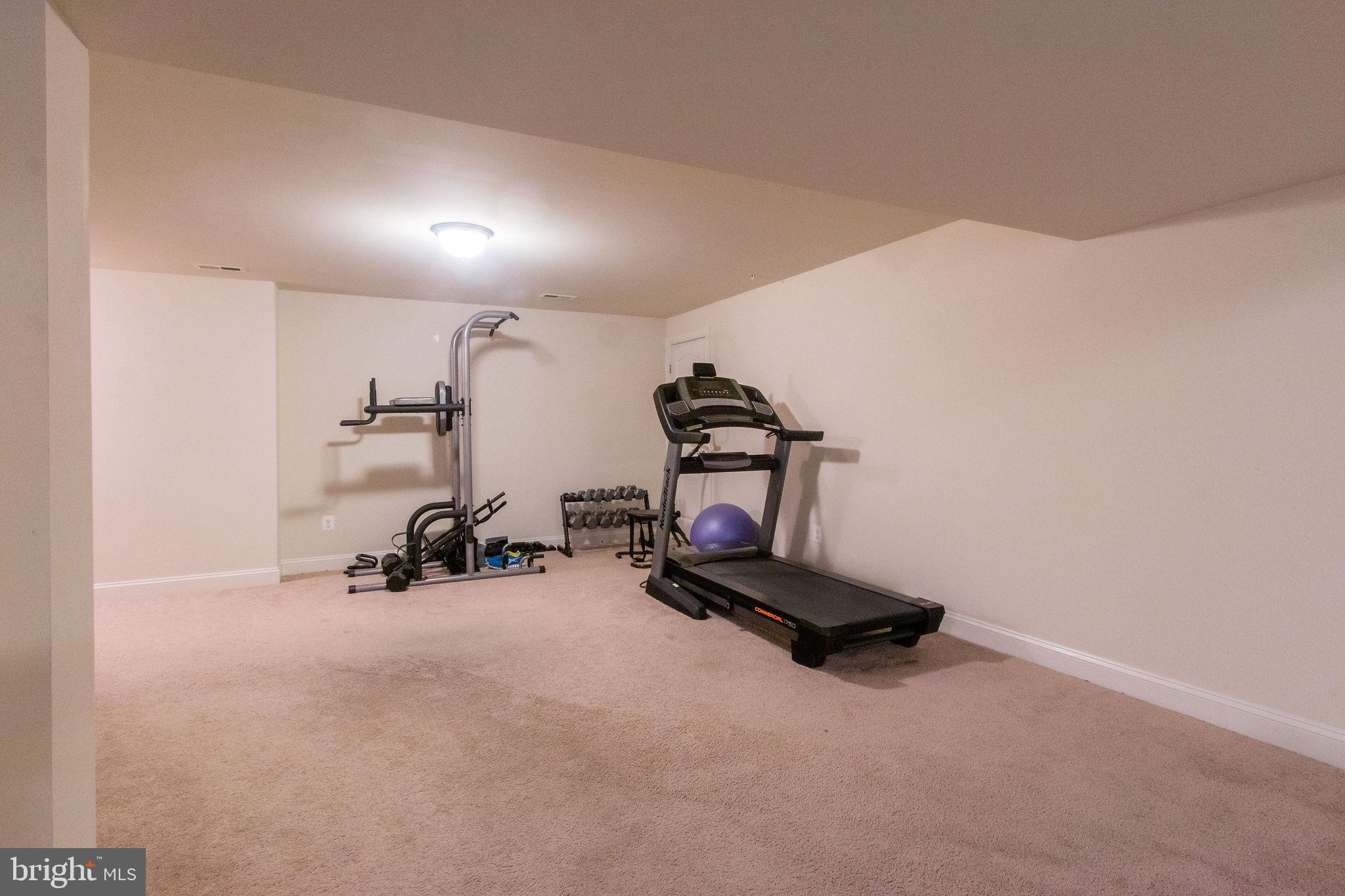 PEMBROOKE - Residential