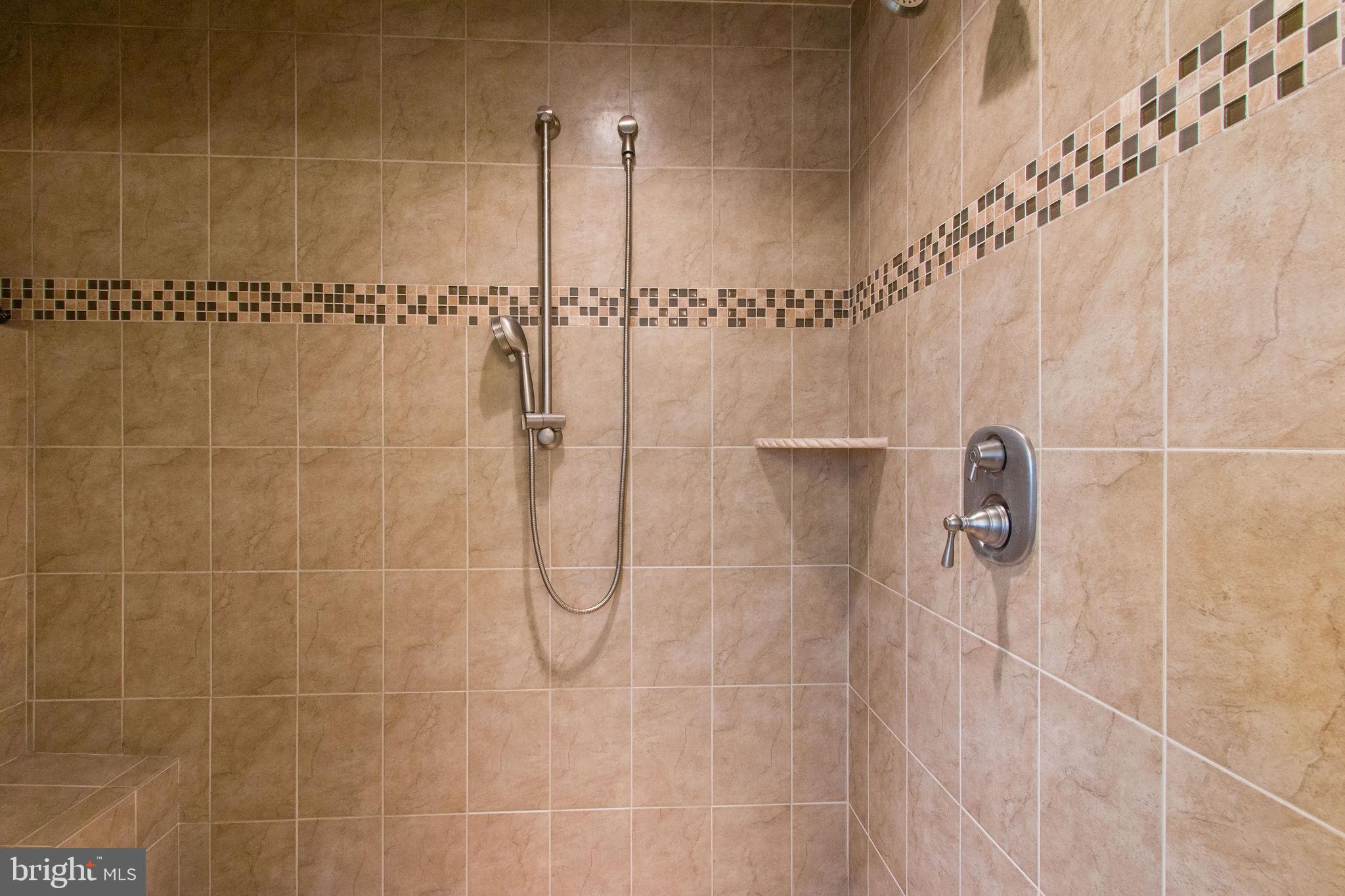 PEMBROOKE - Residential