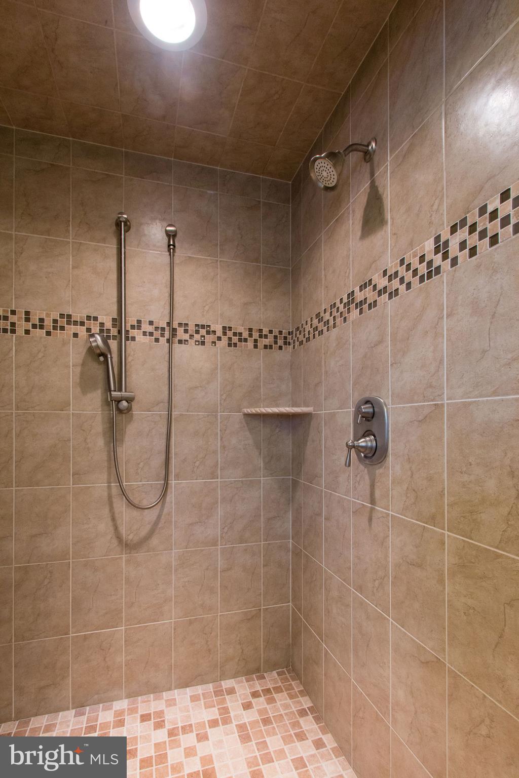 PEMBROOKE - Residential