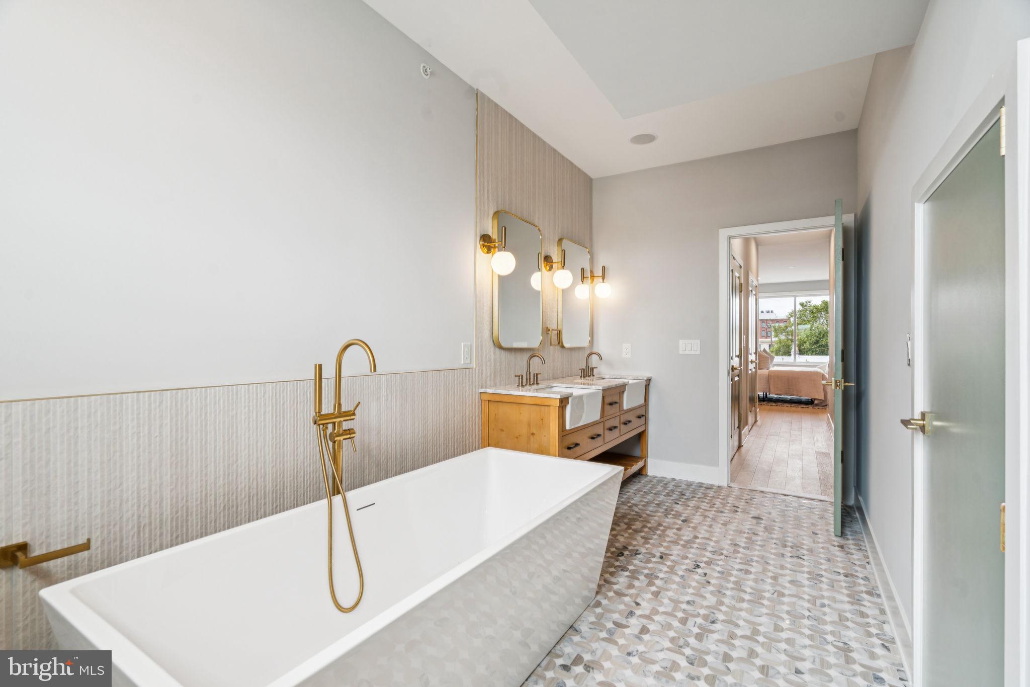 FISHTOWN - Residential