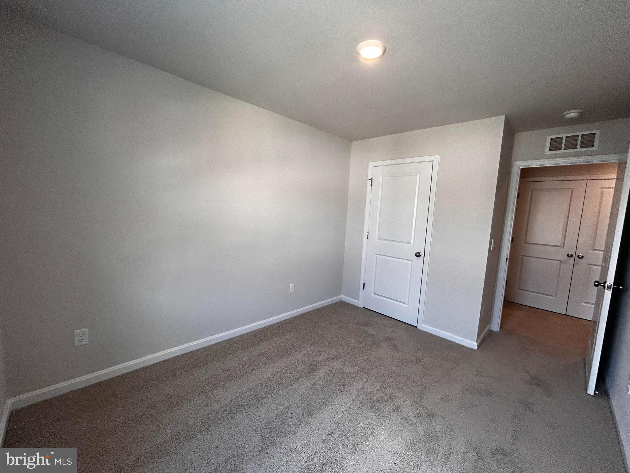 VALLEY VIEW - Residential Lease