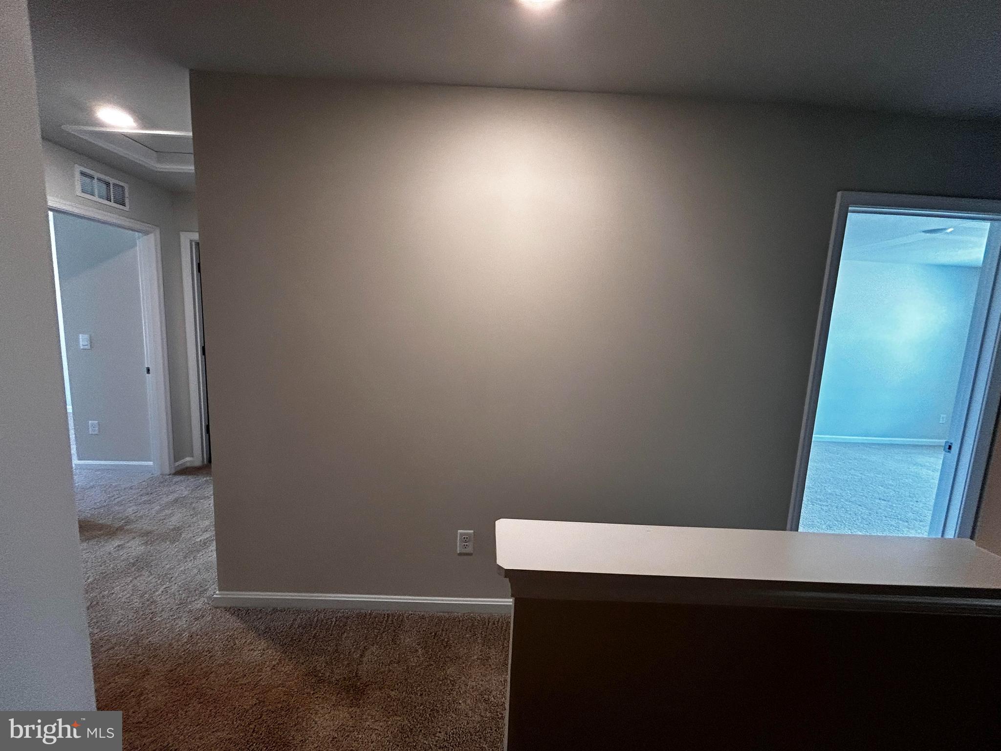 VALLEY VIEW - Residential Lease