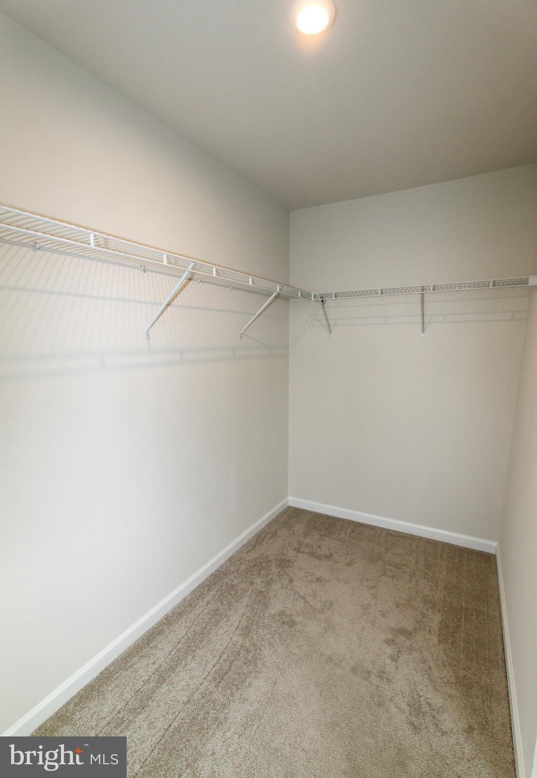 CHANDLERS GLEN - Residential Lease