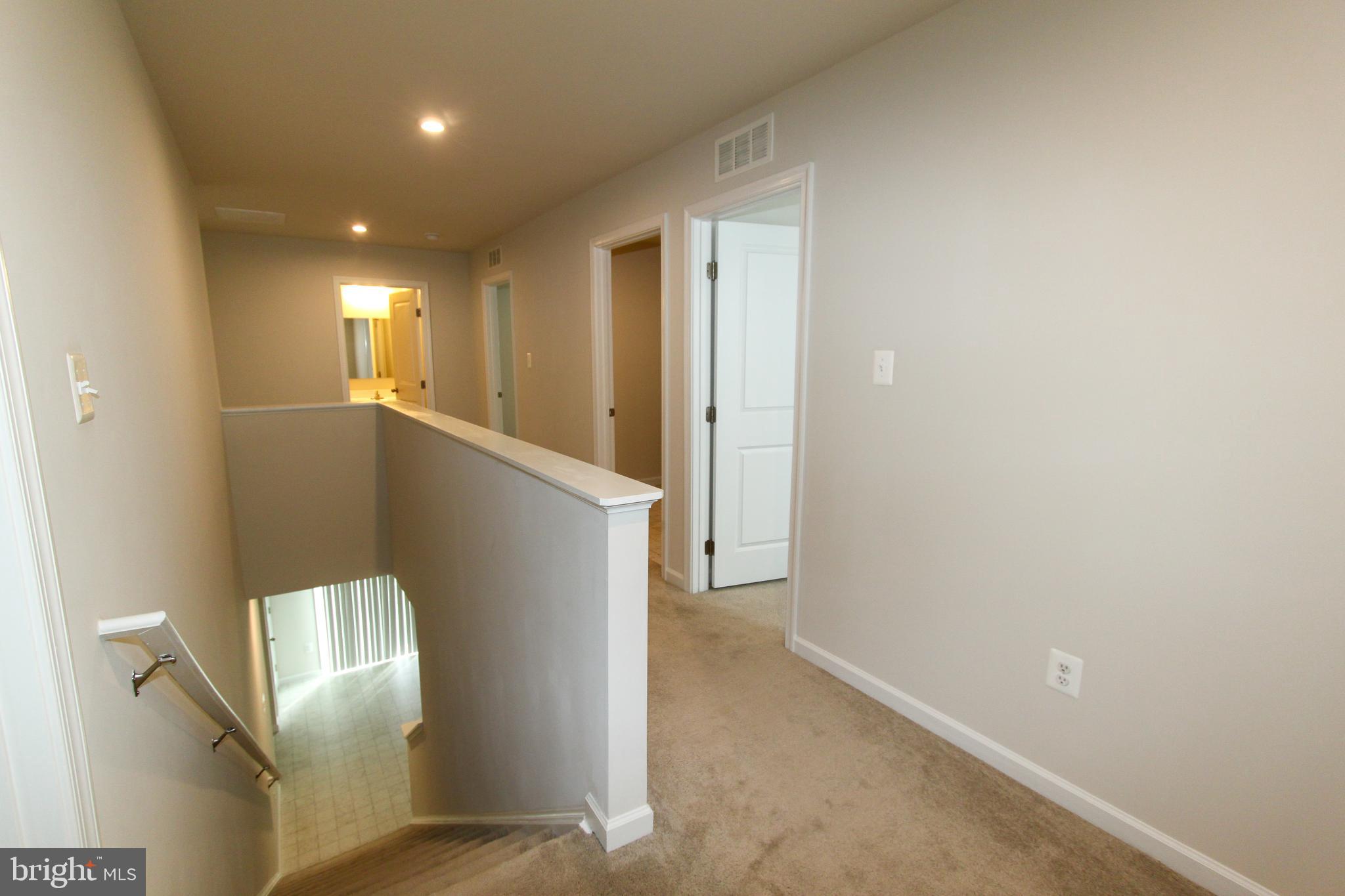 CHANDLERS GLEN - Residential Lease