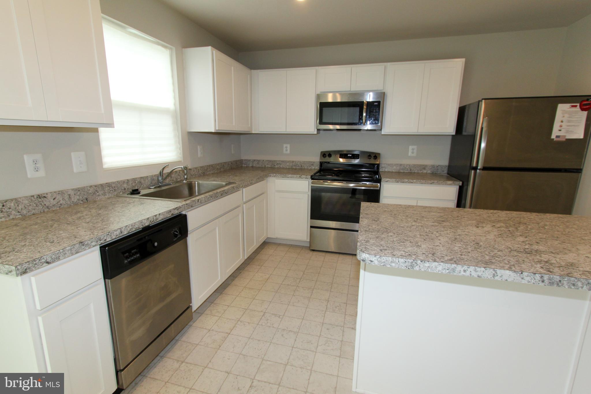 CHANDLERS GLEN - Residential Lease