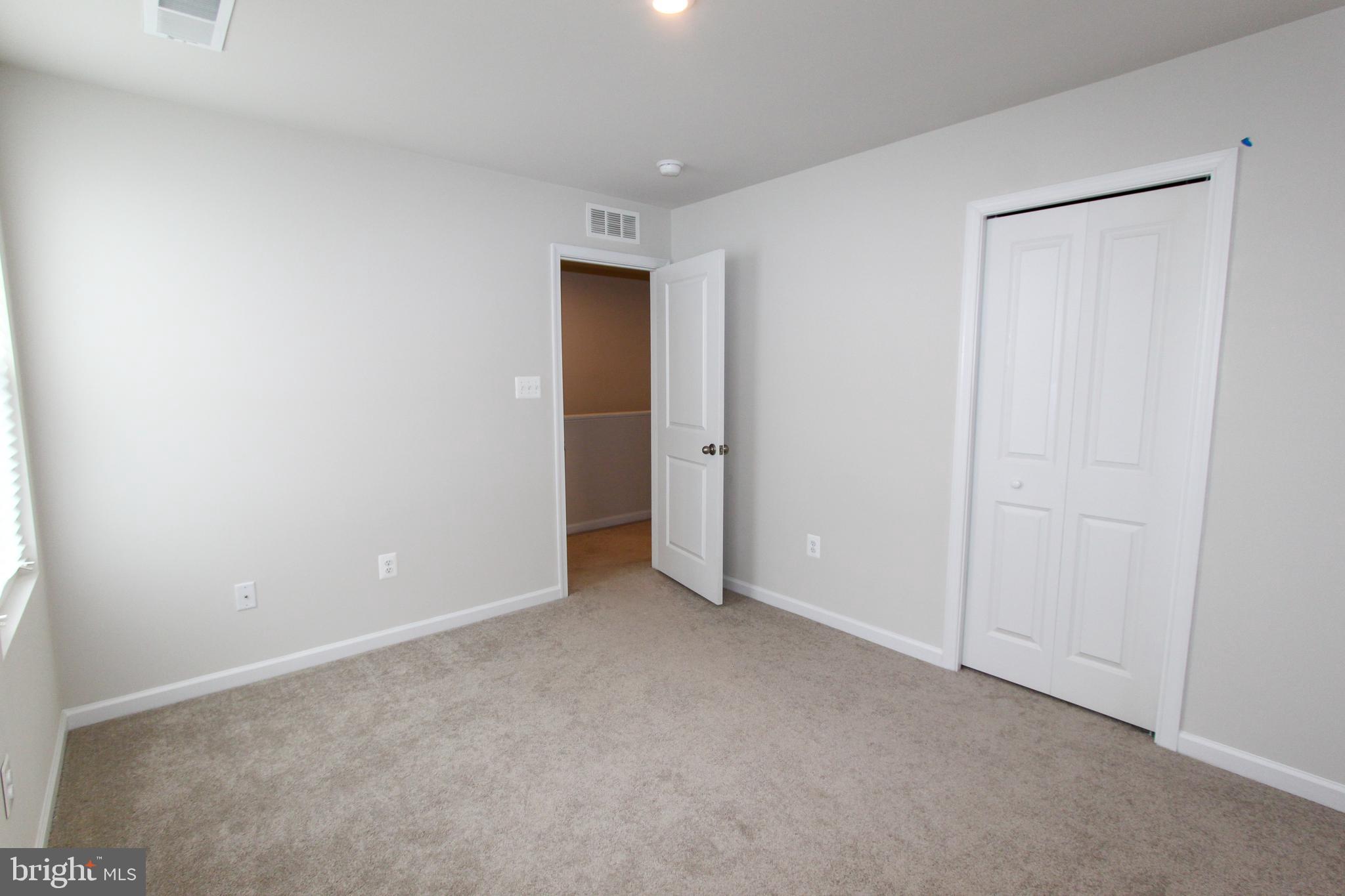 CHANDLERS GLEN - Residential Lease