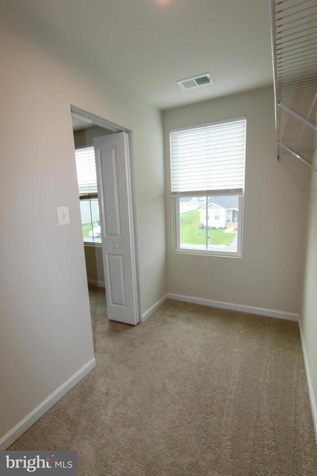 CHANDLERS GLEN - Residential Lease