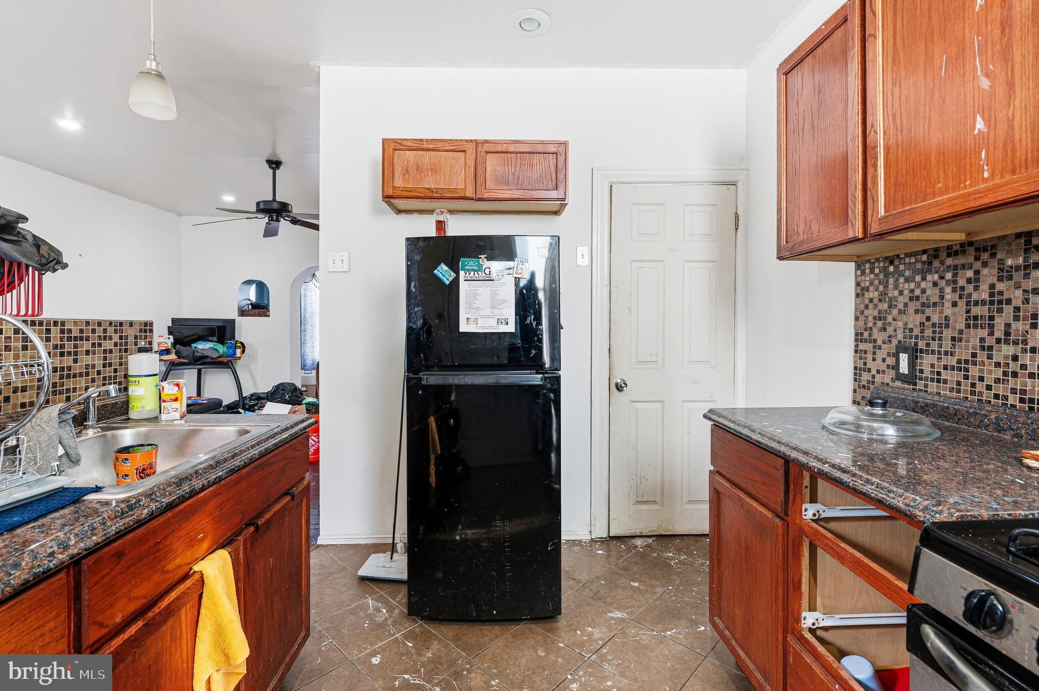 ELMWOOD PARK - Residential