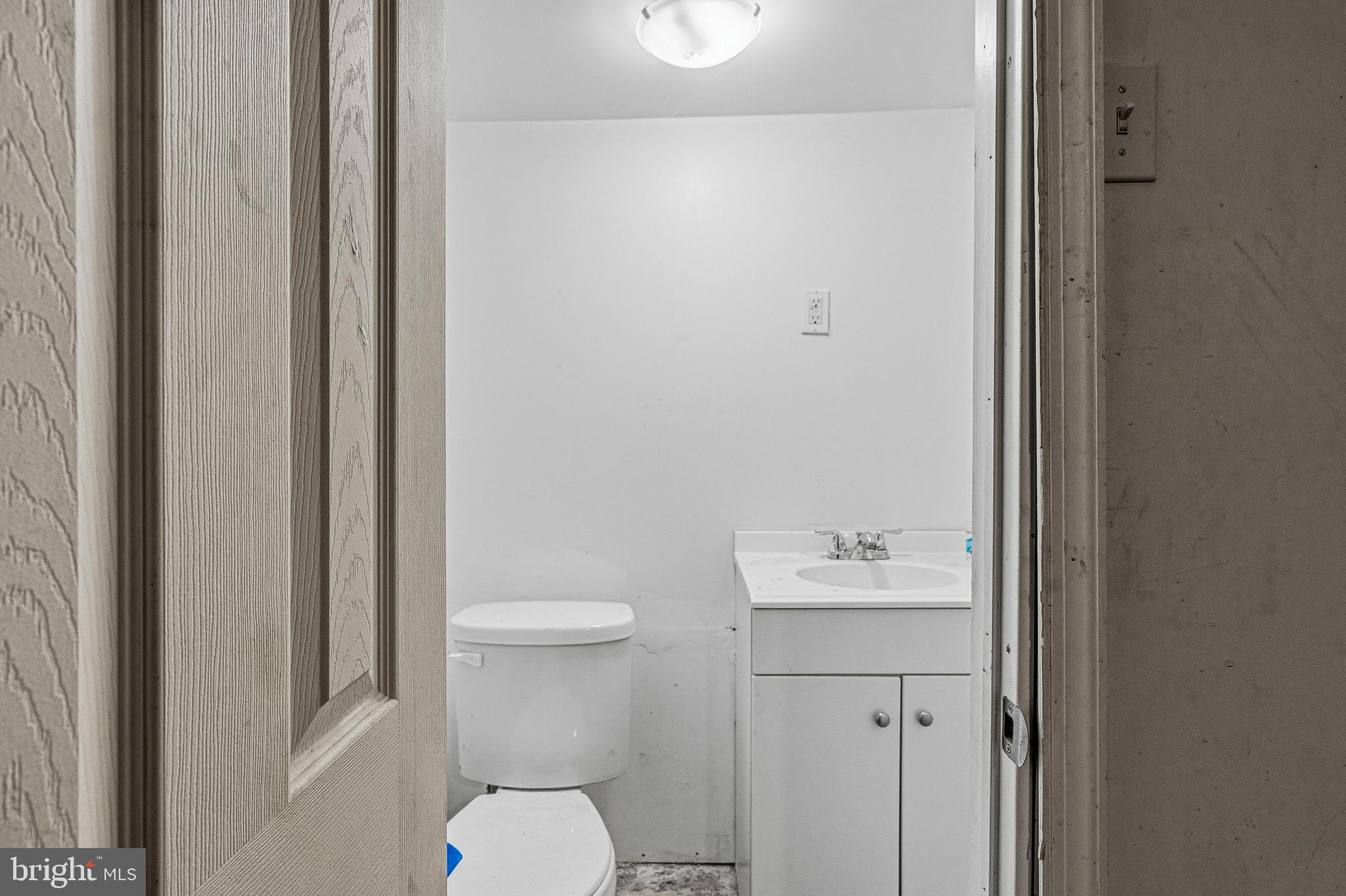 ELMWOOD PARK - Residential