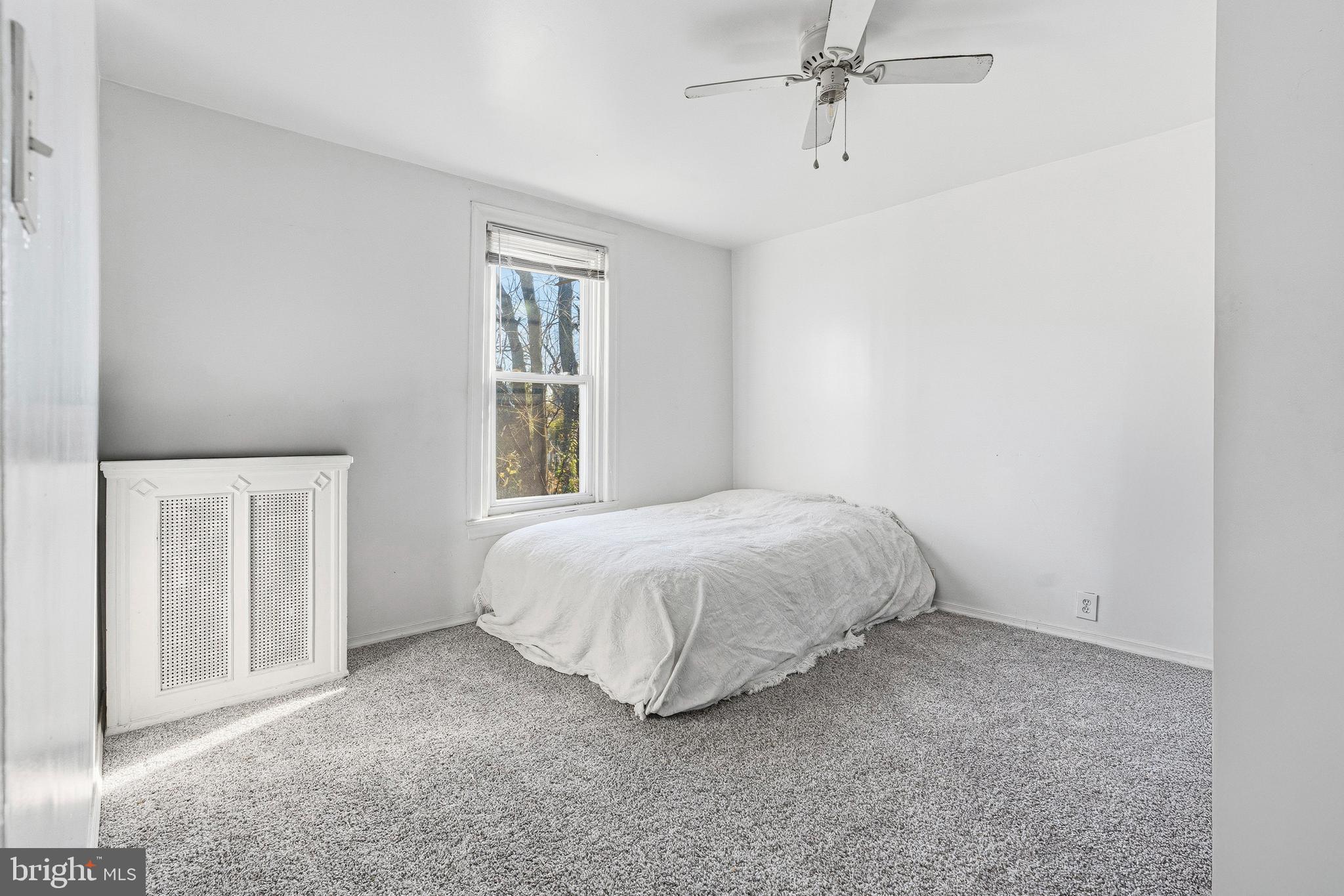 ELMWOOD PARK - Residential