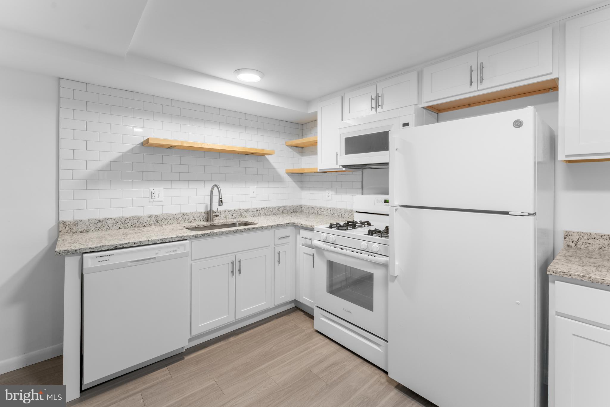 MAPLEWOOD - Residential