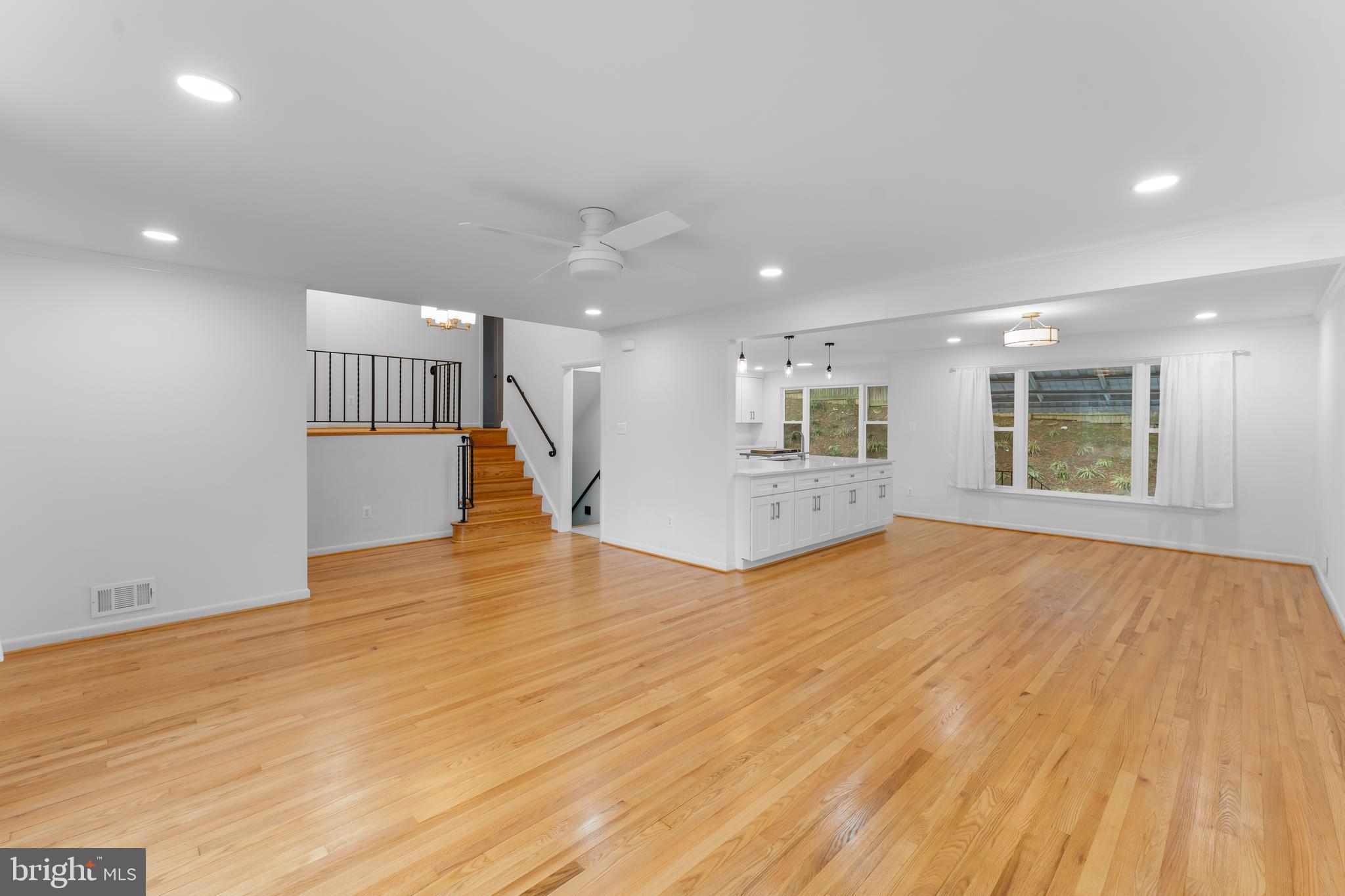 MAPLEWOOD - Residential