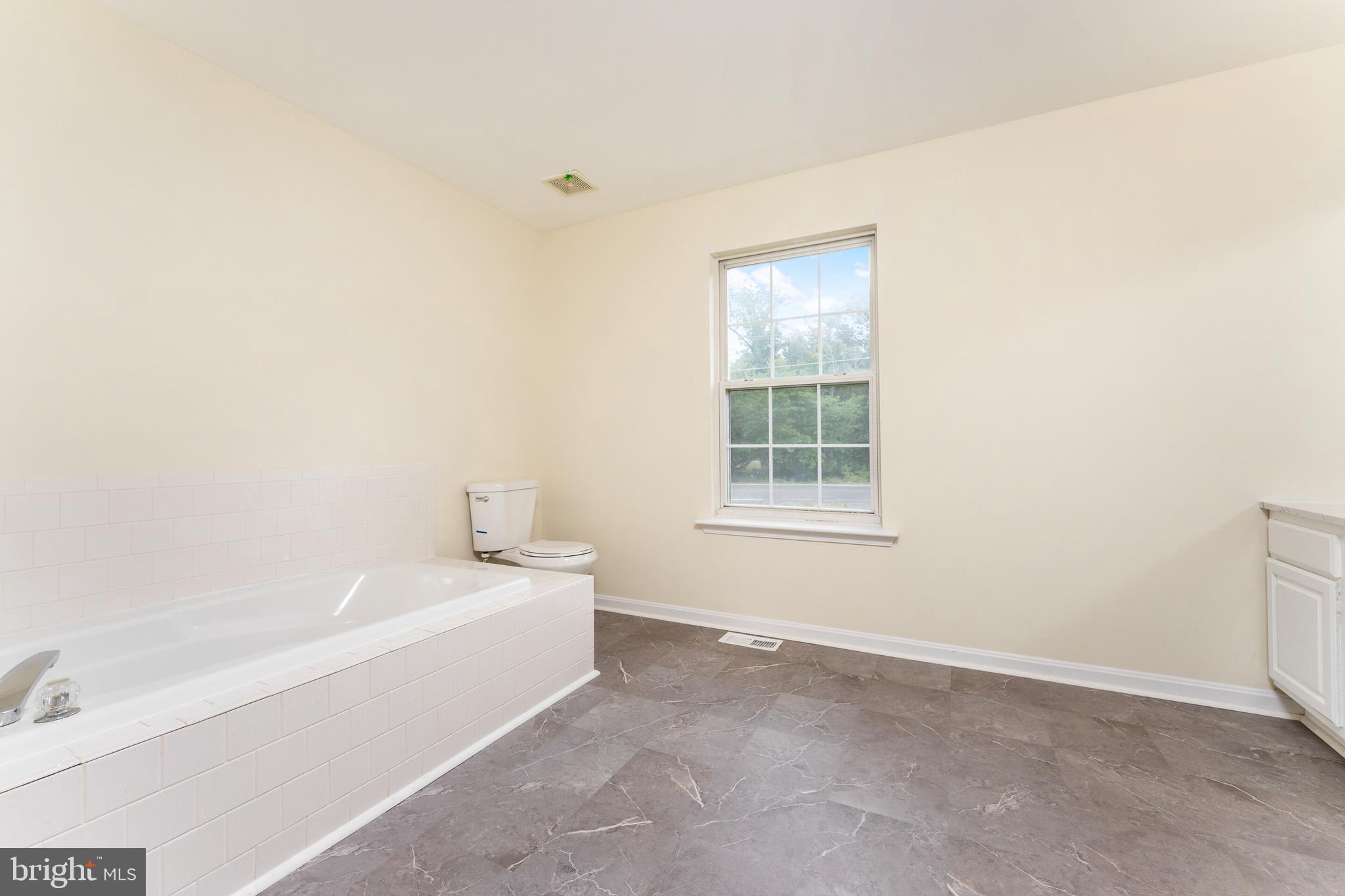 TIGNOR EAST - Residential