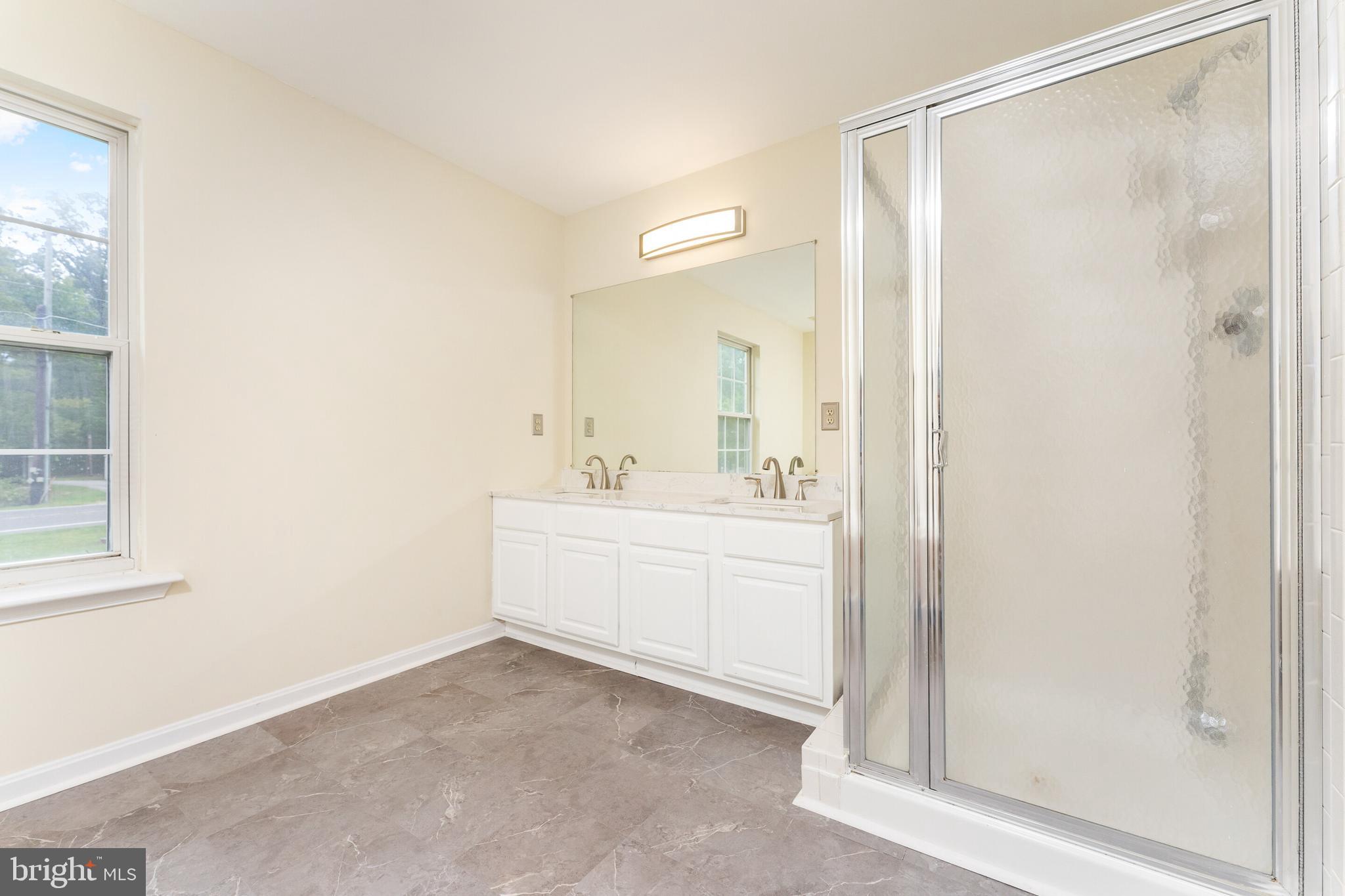 TIGNOR EAST - Residential