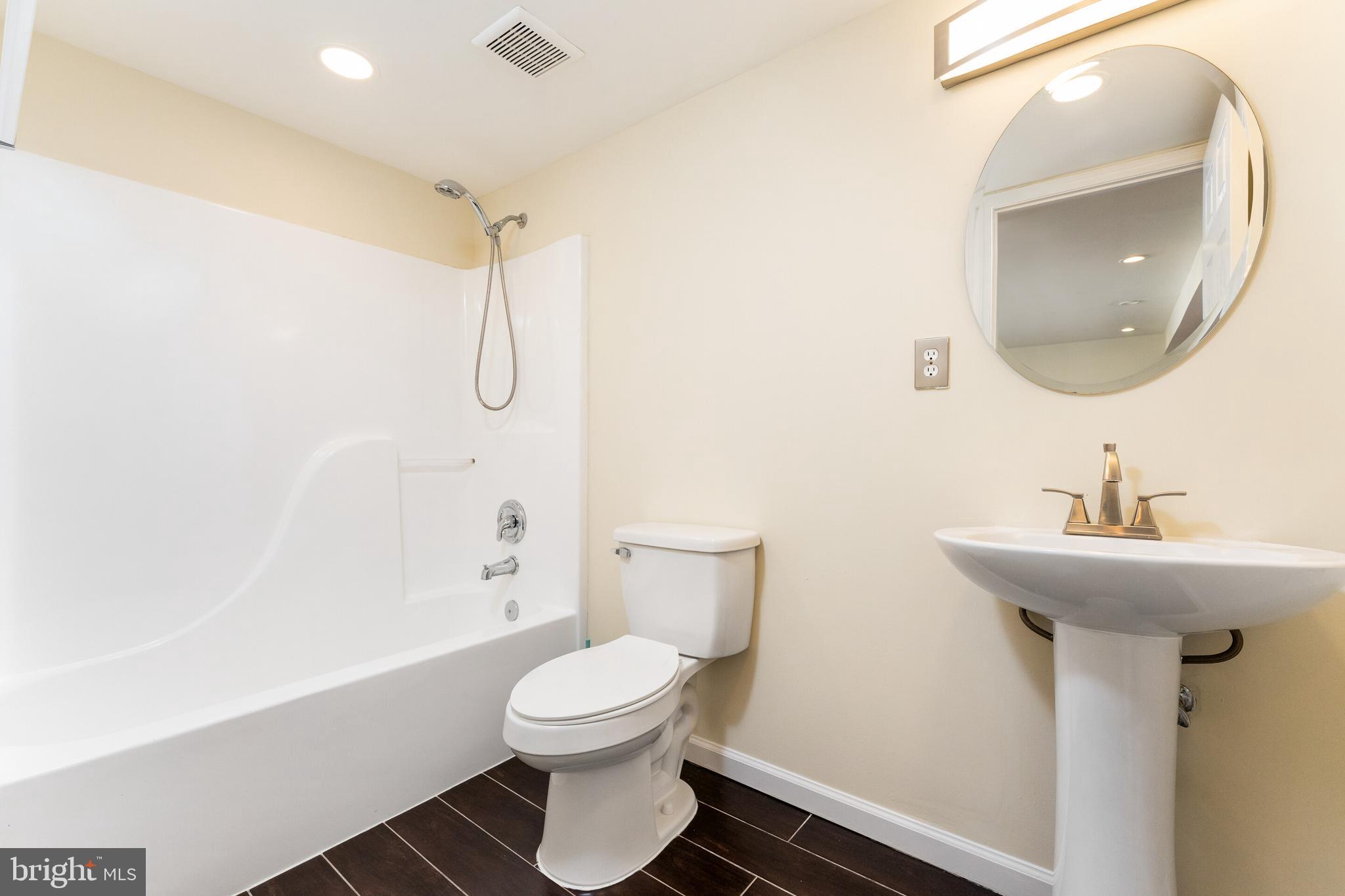 TIGNOR EAST - Residential