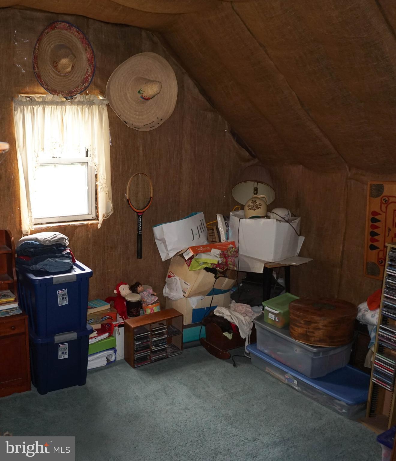 SUNRISE ACRES - Residential