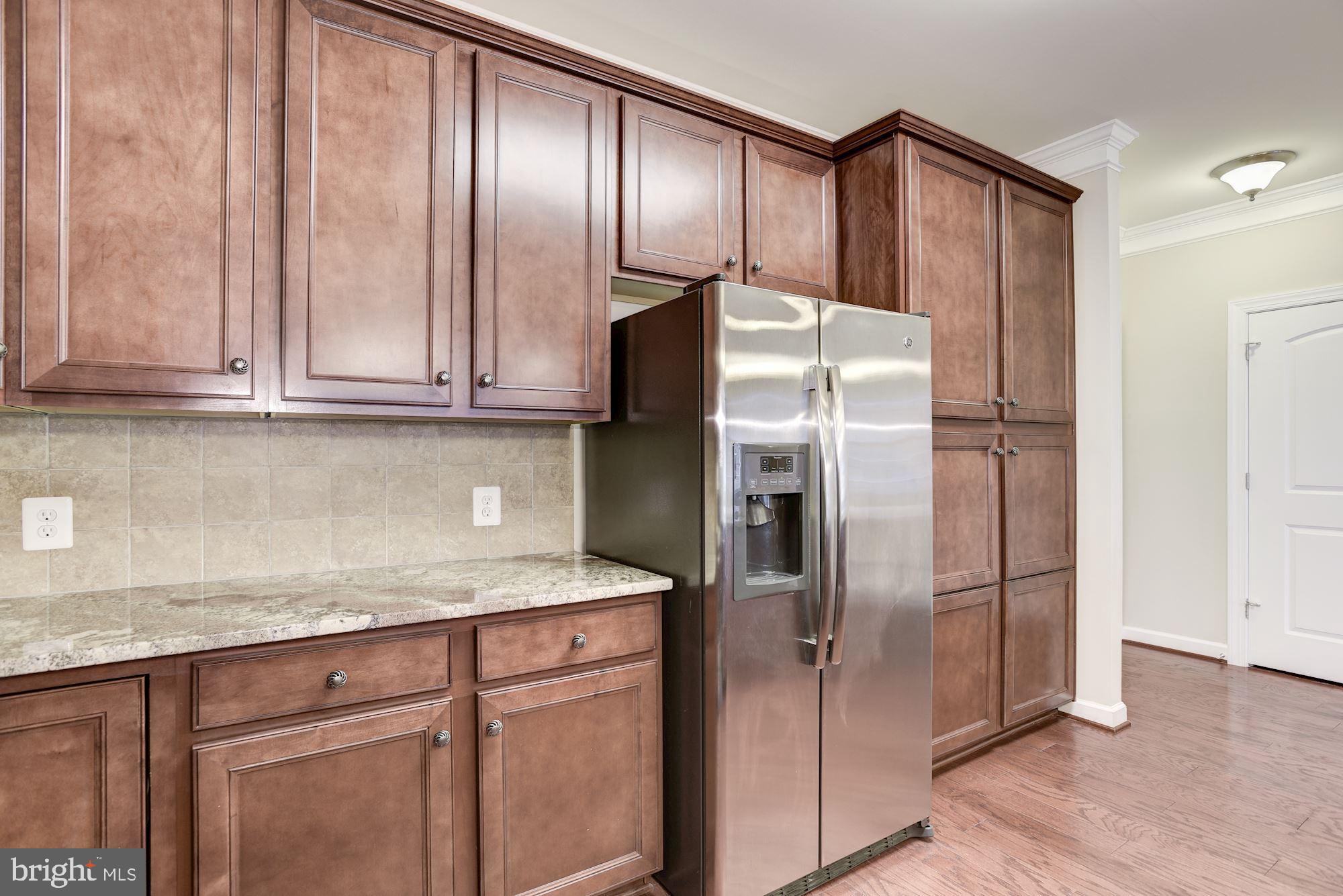 DISCOVERY SQUARE - Residential Lease