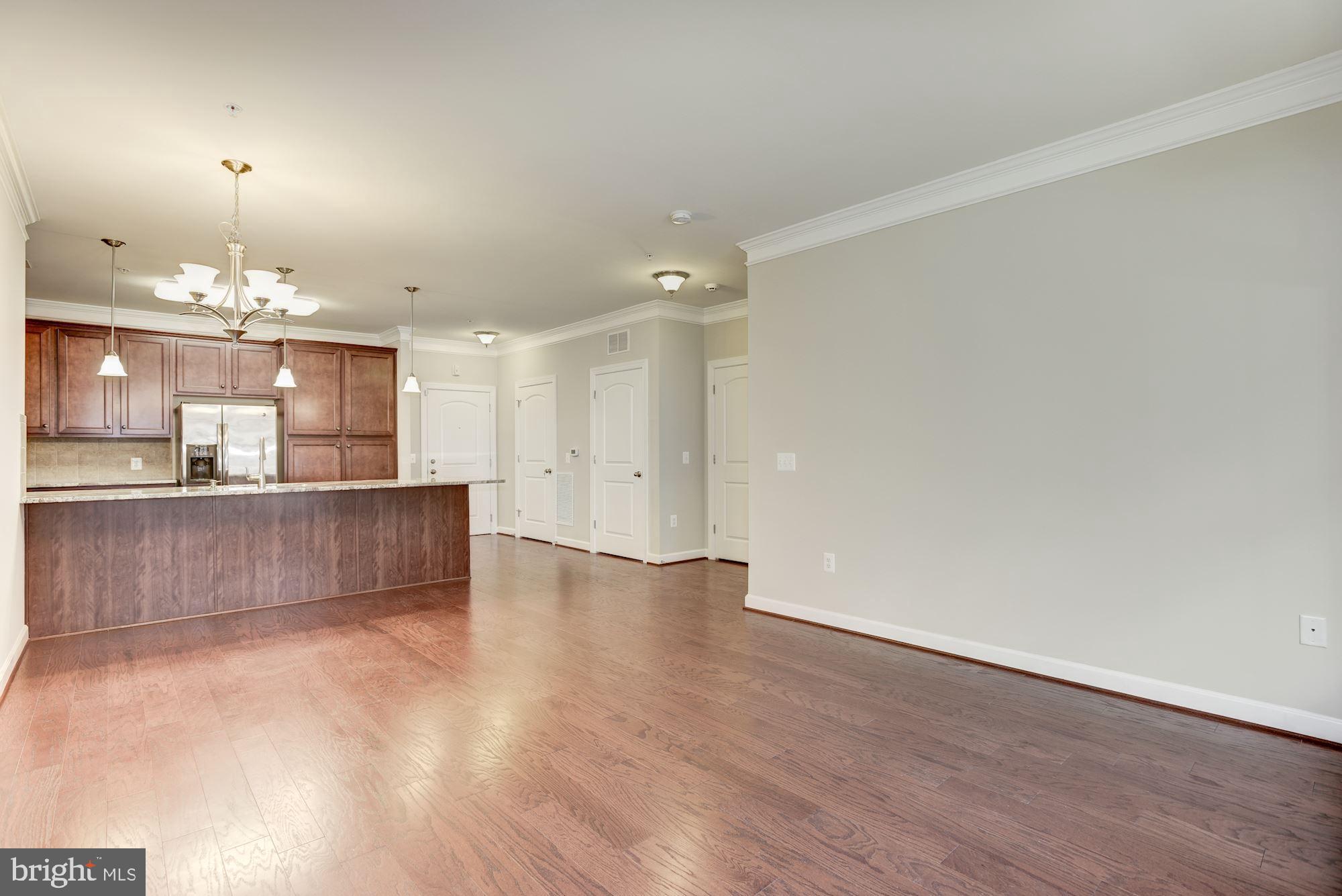 DISCOVERY SQUARE - Residential Lease