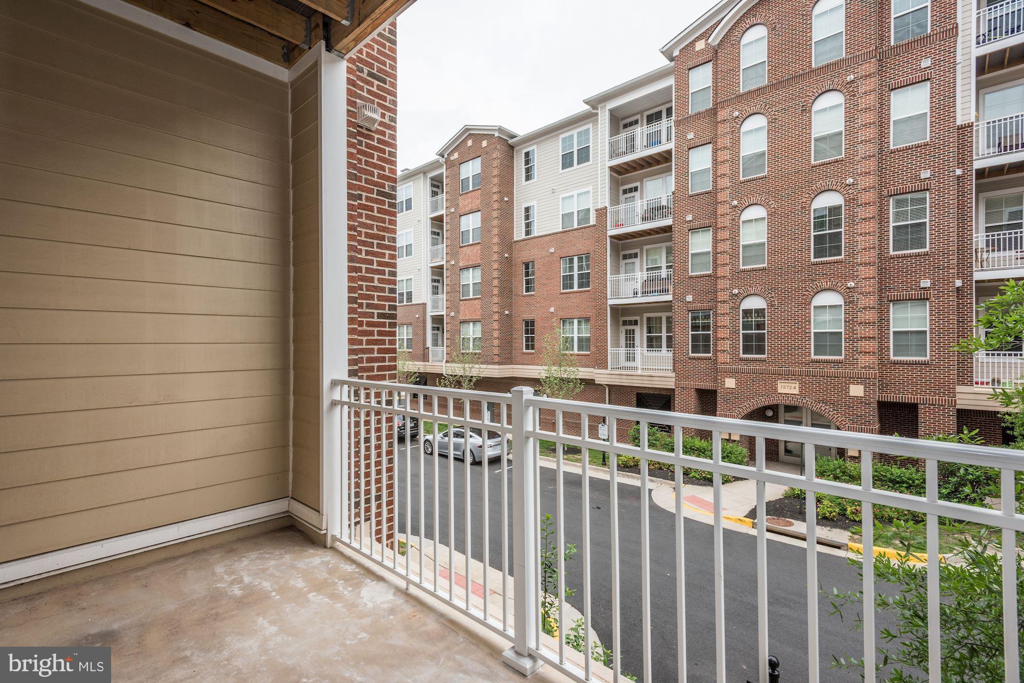 DISCOVERY SQUARE - Residential Lease