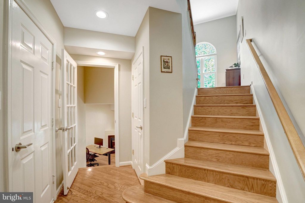 Photo of 5757 Governors Pond Circle, ALEXANDRIA, VA 22310 (MLS # VAFX2311532)